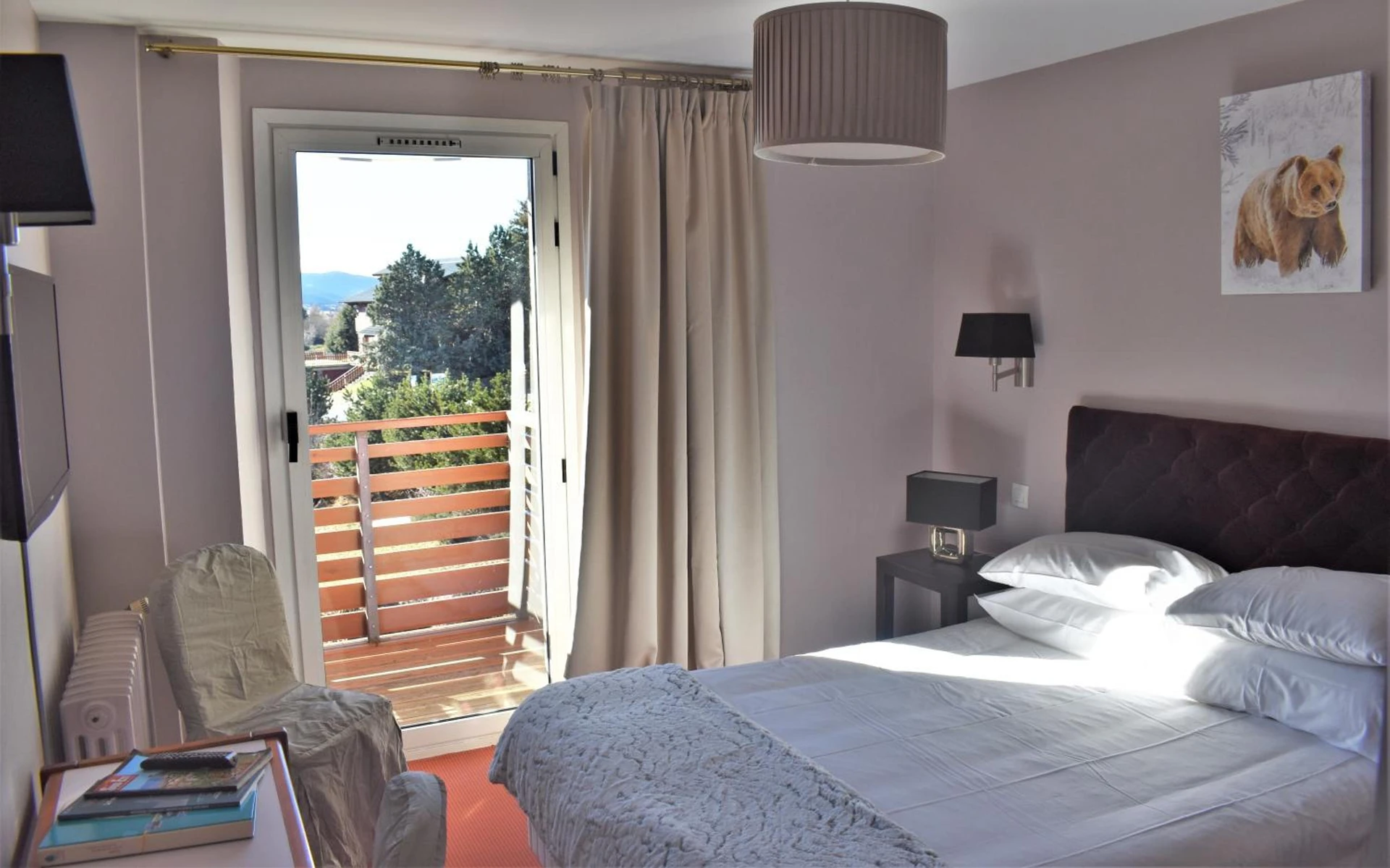 Chambre disponible pour un séminaire d'entreprise à Hotel Corrieu - La Llagonne