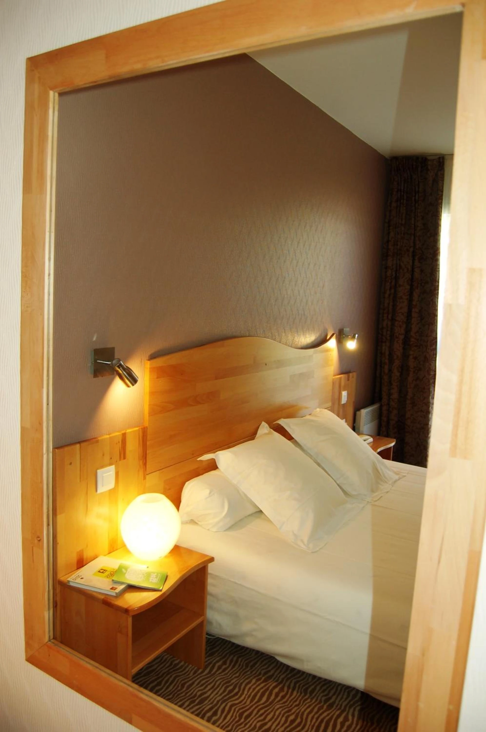 Chambre disponible pour un séminaire d'entreprise à Hôtel Cositel, CIT'HOTEL Coutances - Coutances
