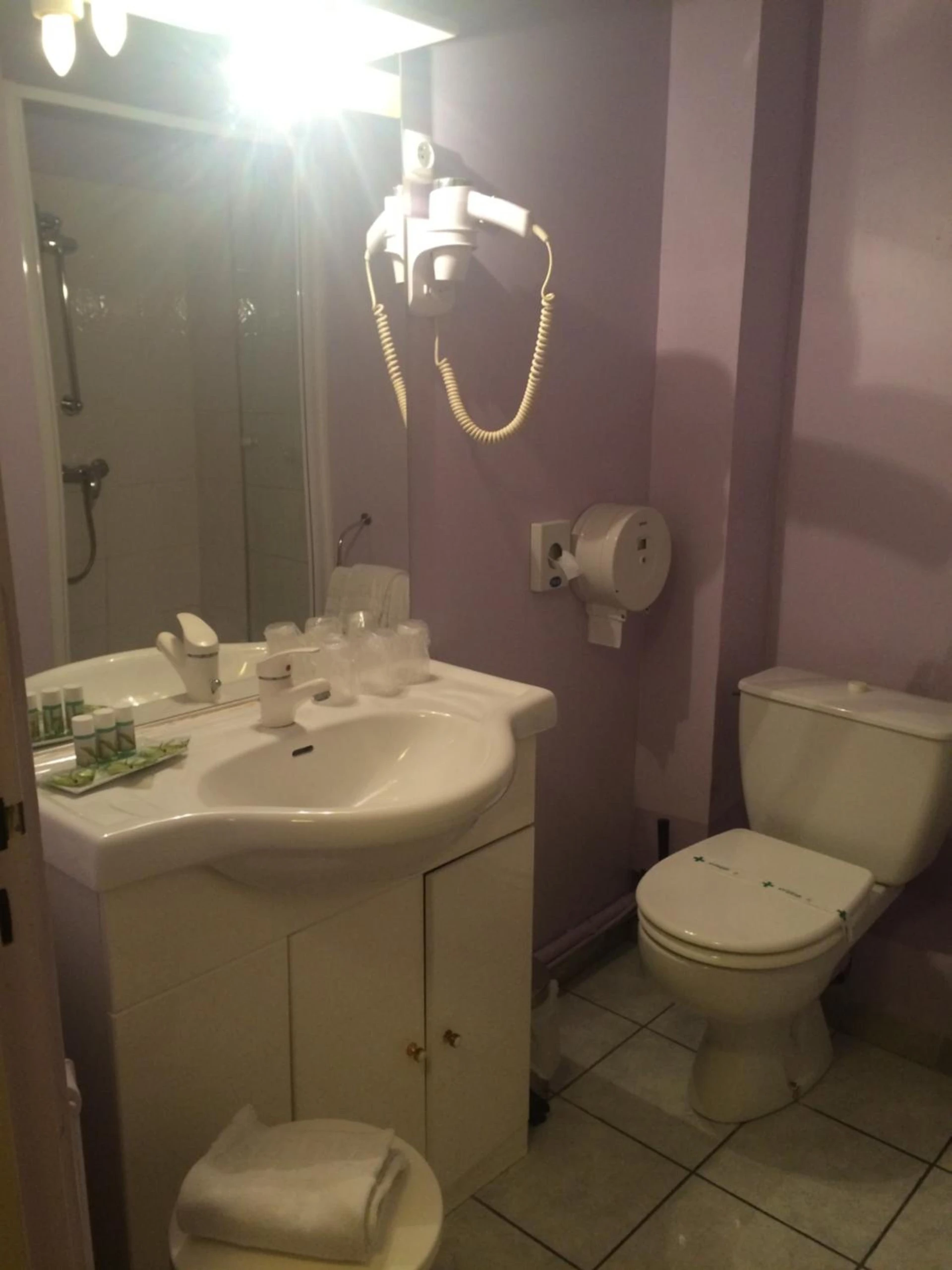 Chambre disponible pour un séminaire d'entreprise à Hotel Cote Patio - Nîmes