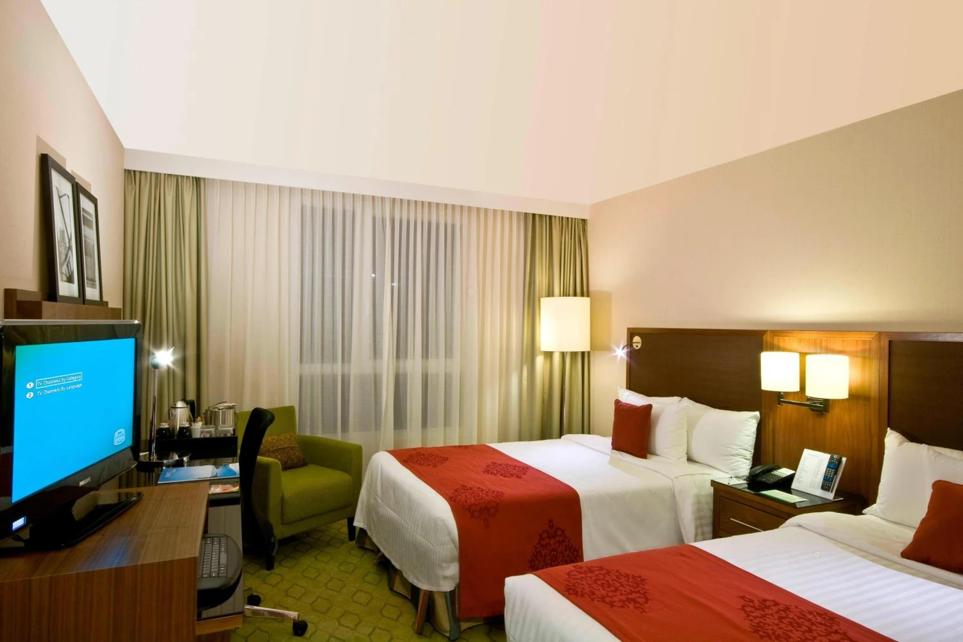 Chambre disponible pour un séminaire d'entreprise à Courtyard by Marriott Paris Saint Denis - Saint-Denis