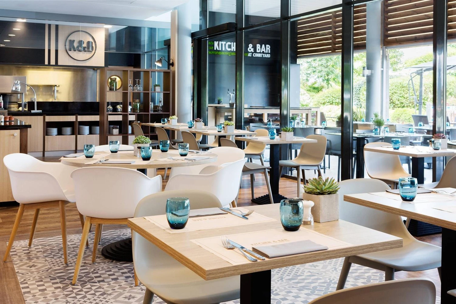 Salle de séminaire à Courtyard by Marriott Toulouse Airport - Organiser un événement professionnel à Toulouse