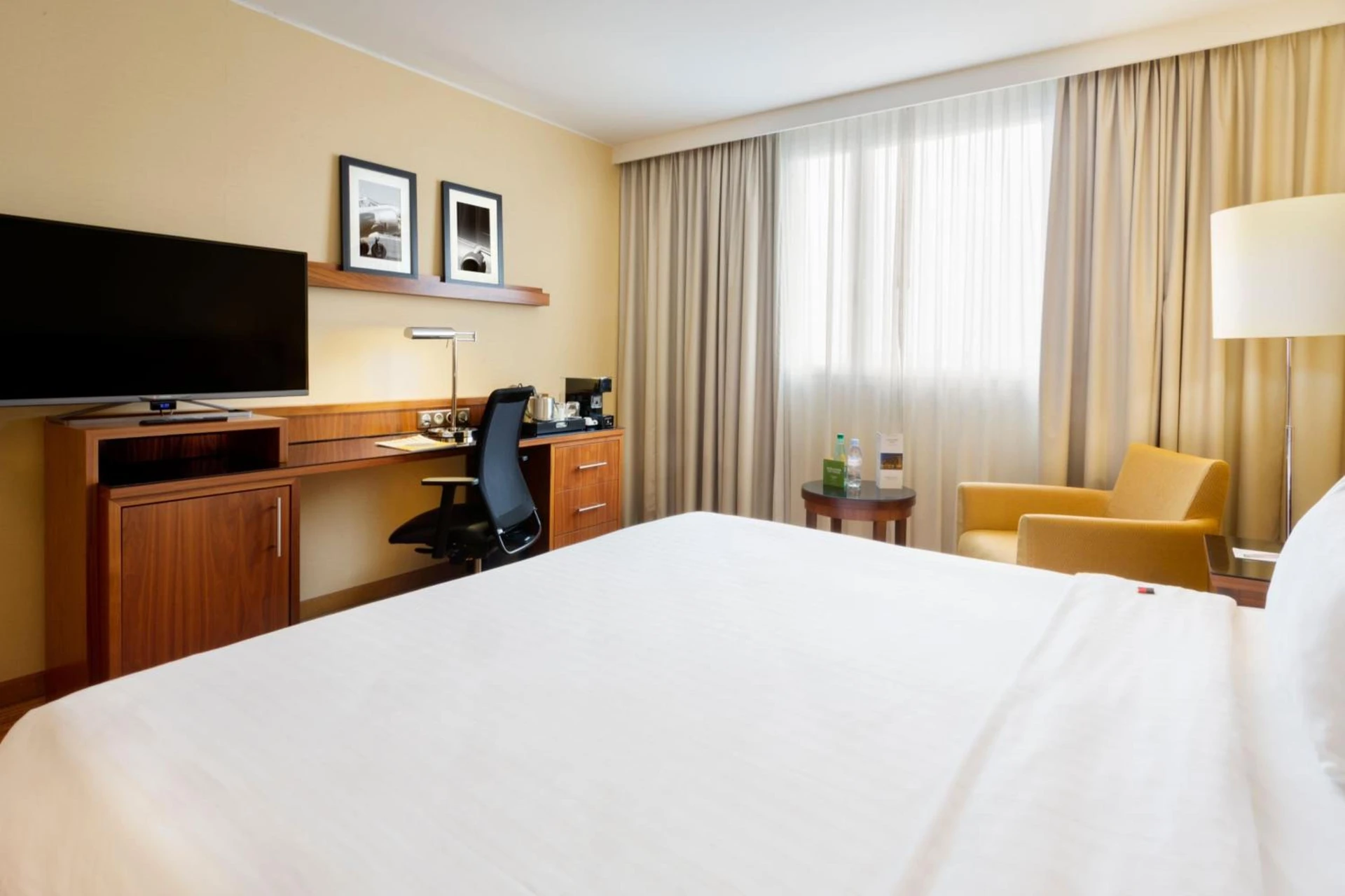 Magnifique chambre pour un séminaire d'entreprise à Courtyard by Marriott Toulouse Airport - Toulouse