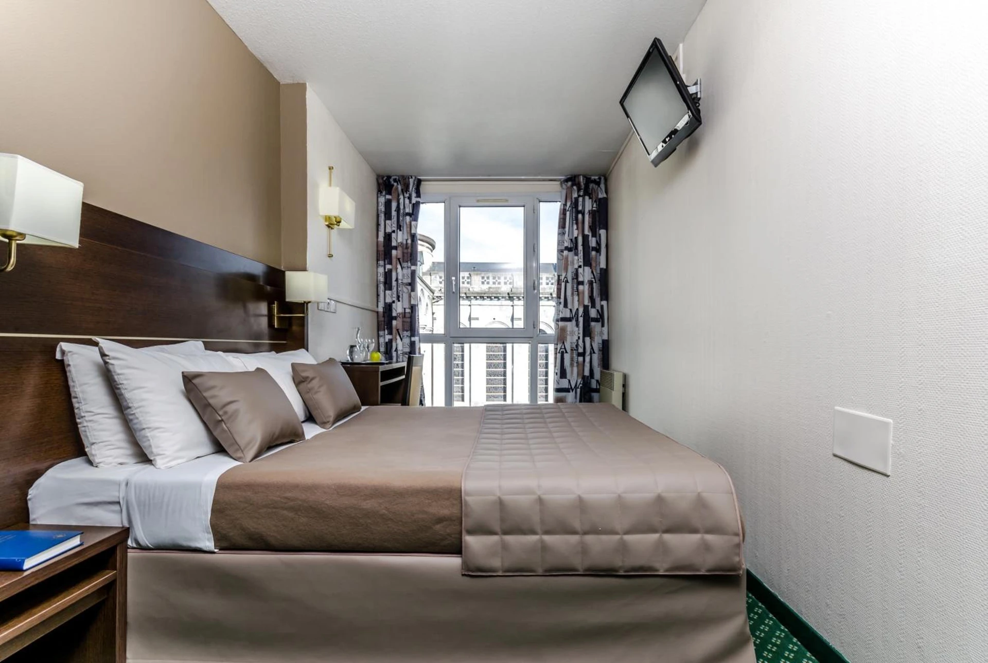 Chambre disponible pour un séminaire d'entreprise à Hôtel Croix des Bretons - Lourdes Pyrénées - Lourdes