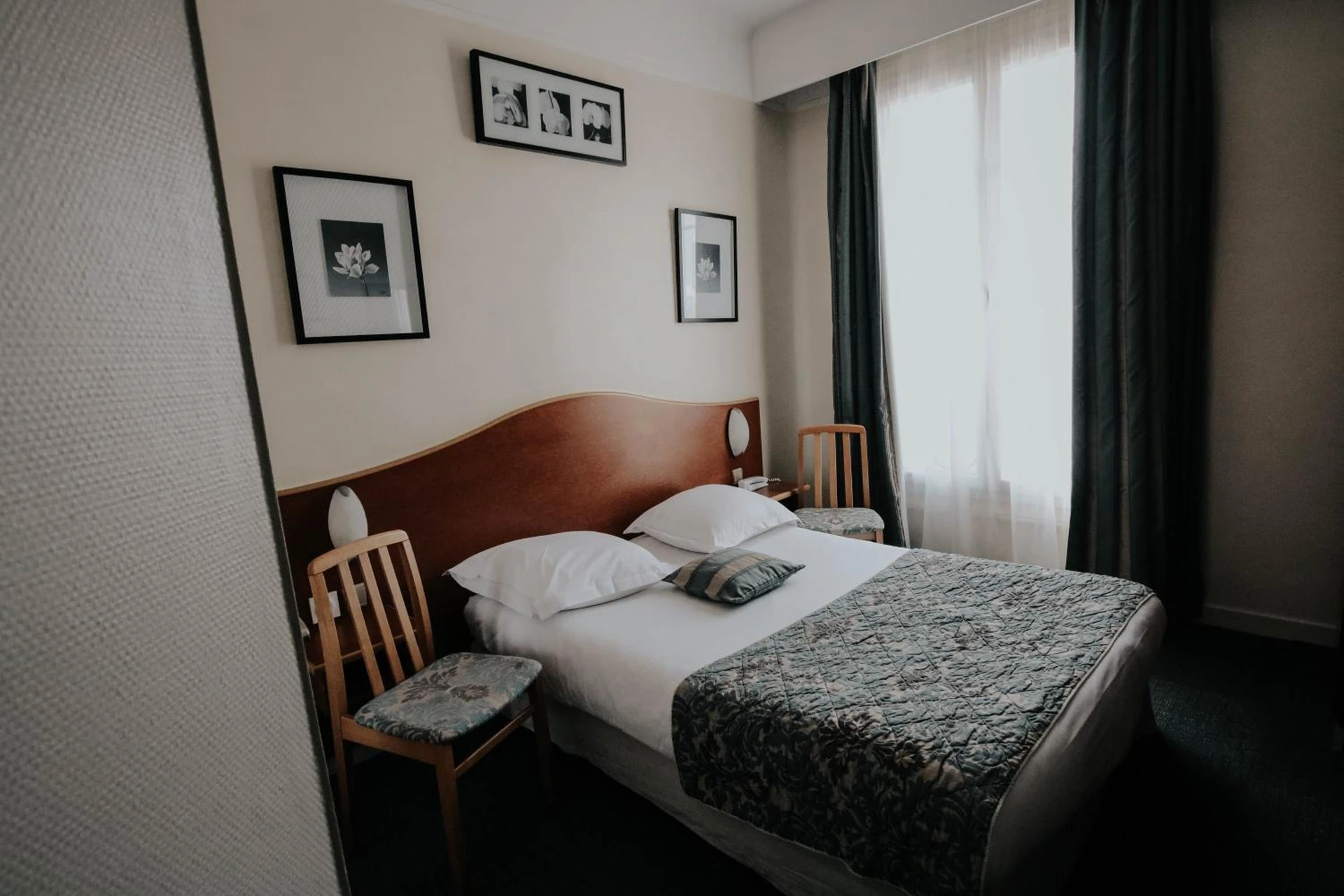 Chambre disponible pour un séminaire d'entreprise à Hôtel Crystal Reims Centre - Reims