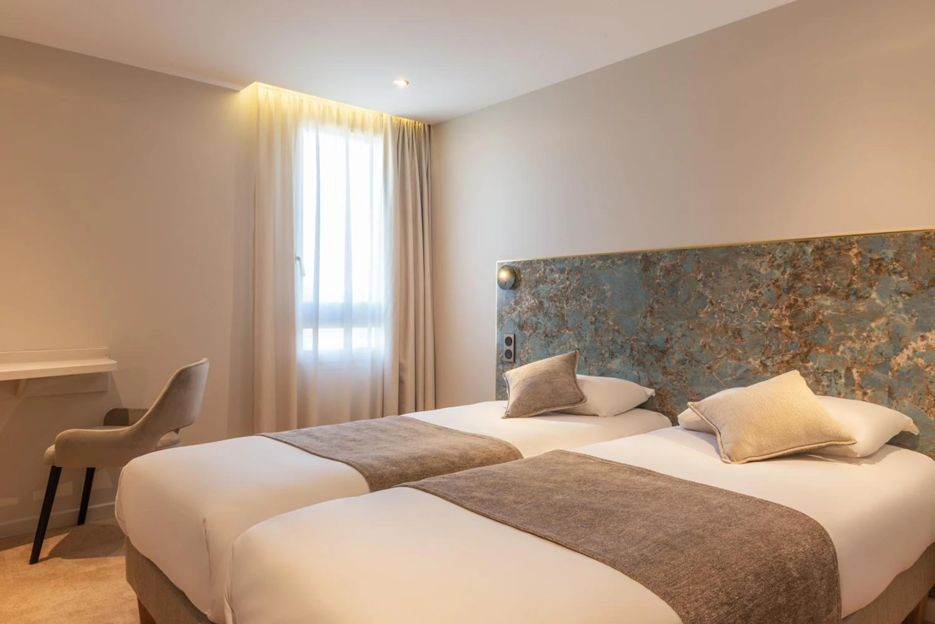 Chambre disponible pour un séminaire d'entreprise à Hôtel d'Angleterre Rouen Centre Gare - Rouen