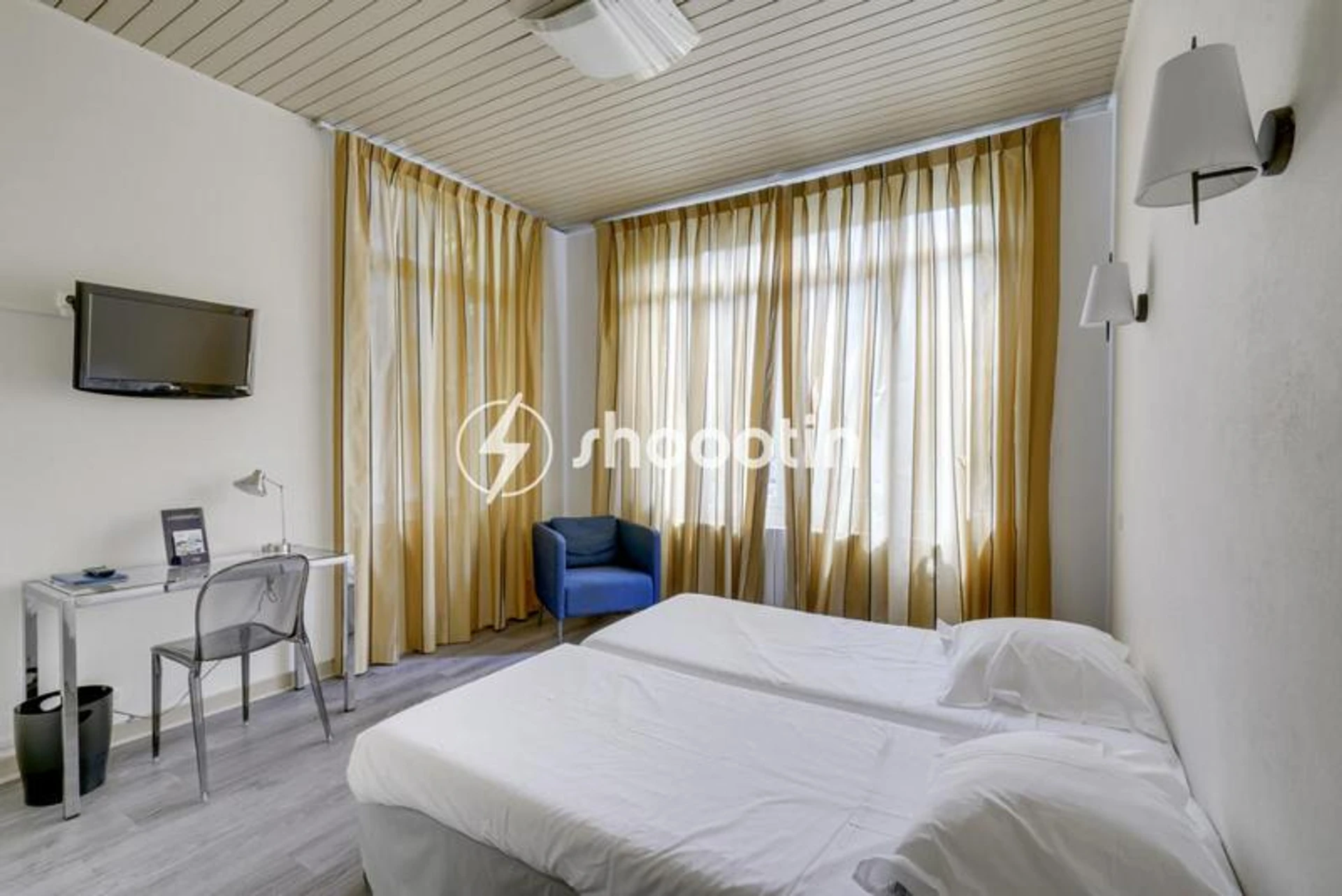 Chambre disponible pour un séminaire d'entreprise à Hotel d'Angleterre - Avignon