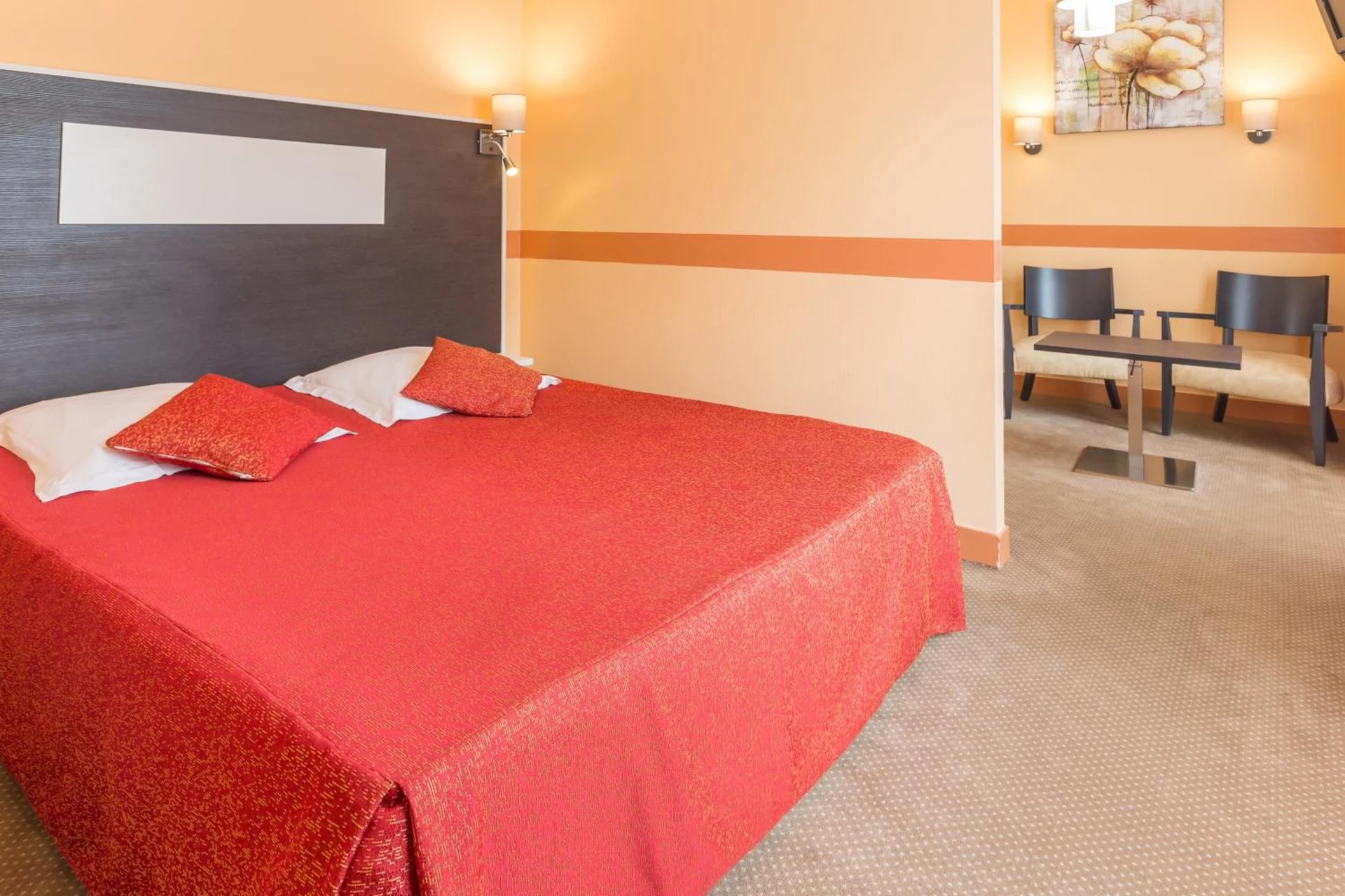 Chambre disponible pour un séminaire d'entreprise à Logis Hôtel d'Angleterre - Saint-Calais
