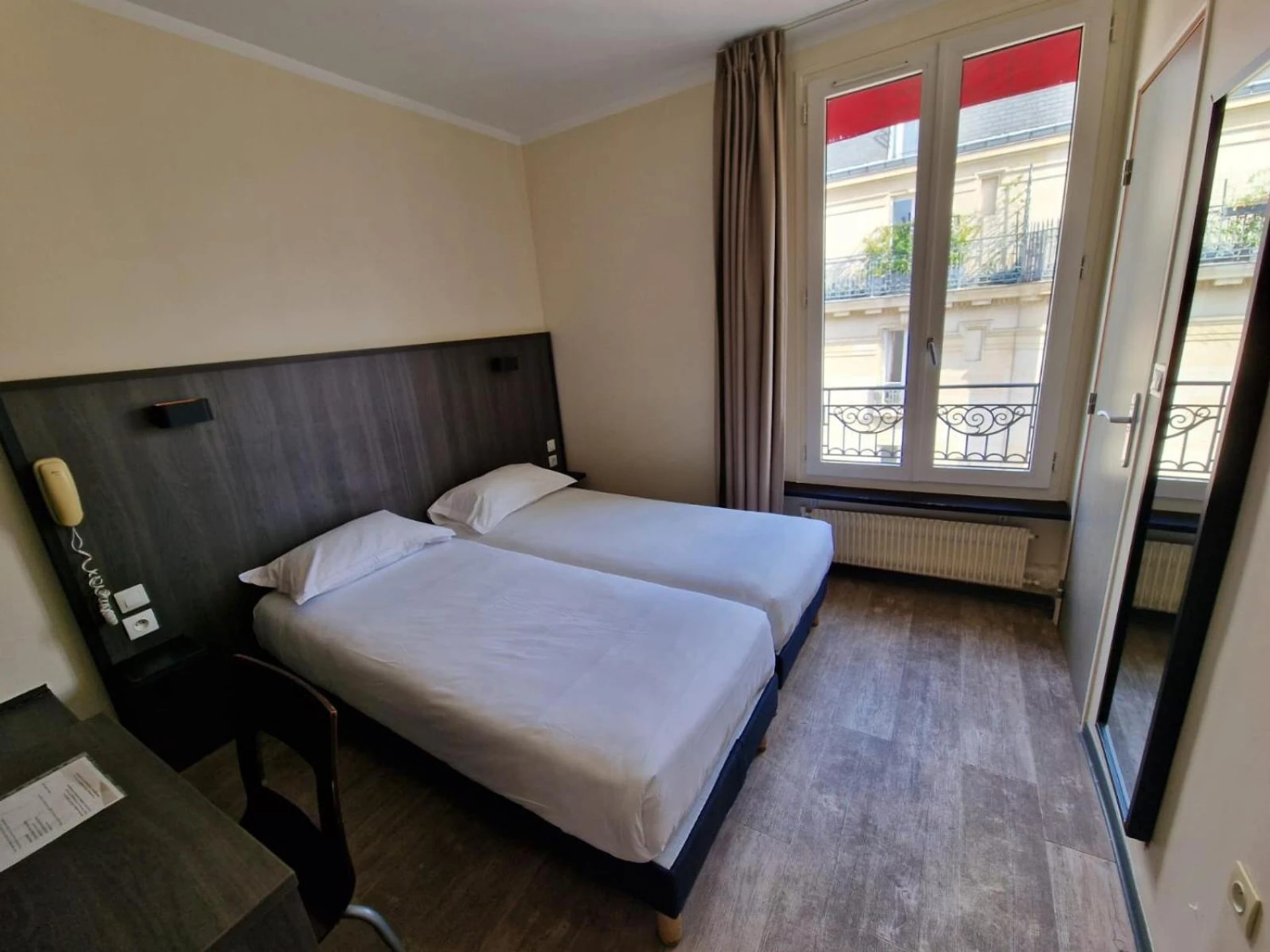 Chambre disponible pour un séminaire d'entreprise à Hôtel D'Anjou - Levallois-Perret