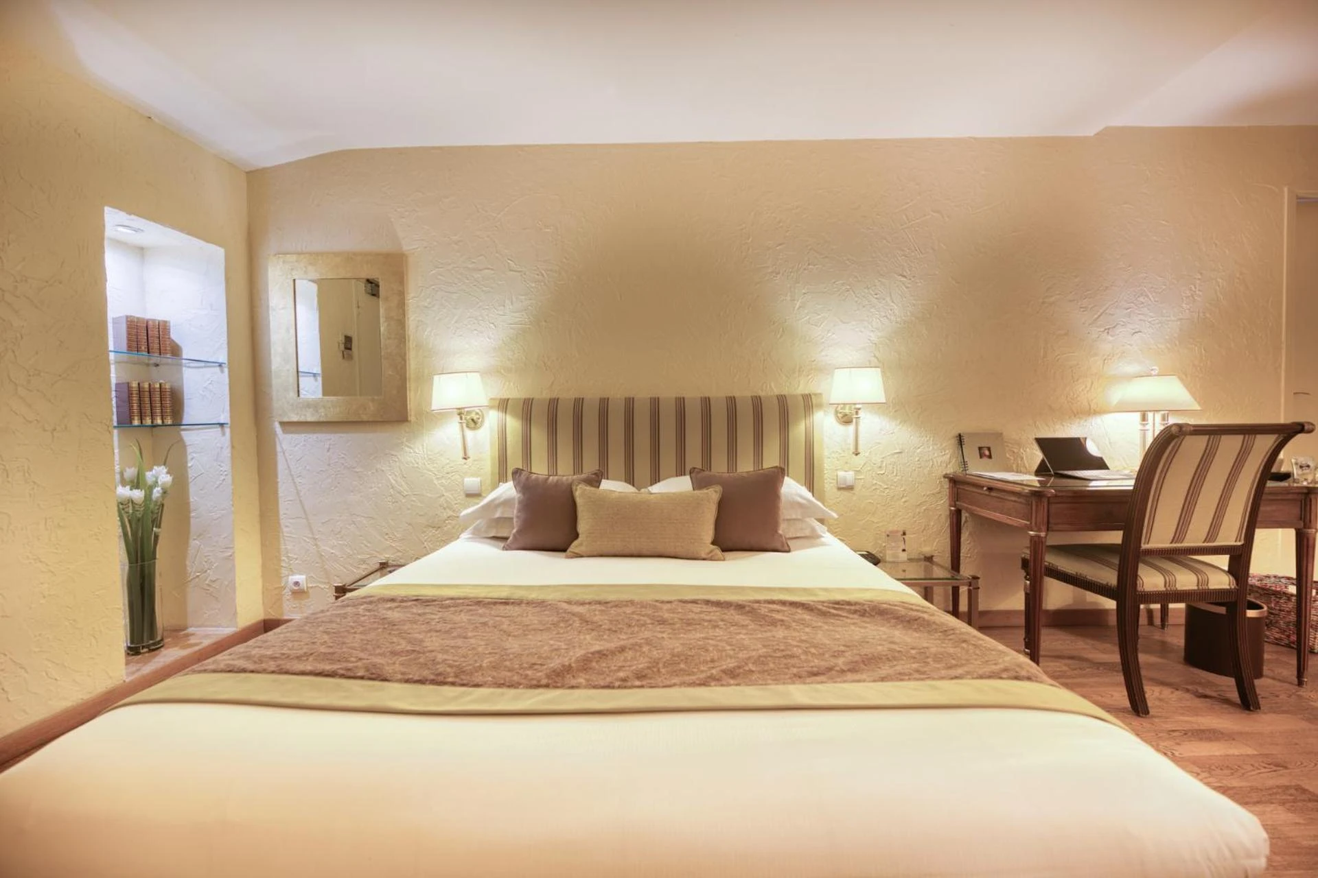 Chambre disponible pour un séminaire d'entreprise à Hotel d'Aragon - Place de la Comédie - Montpellier