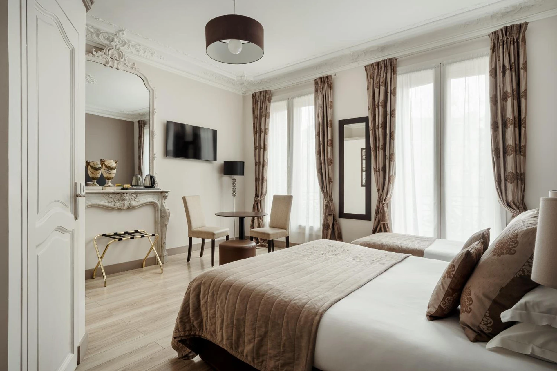 Magnifique chambre pour un séminaire d'entreprise à Hôtel d'Argenson - Paris