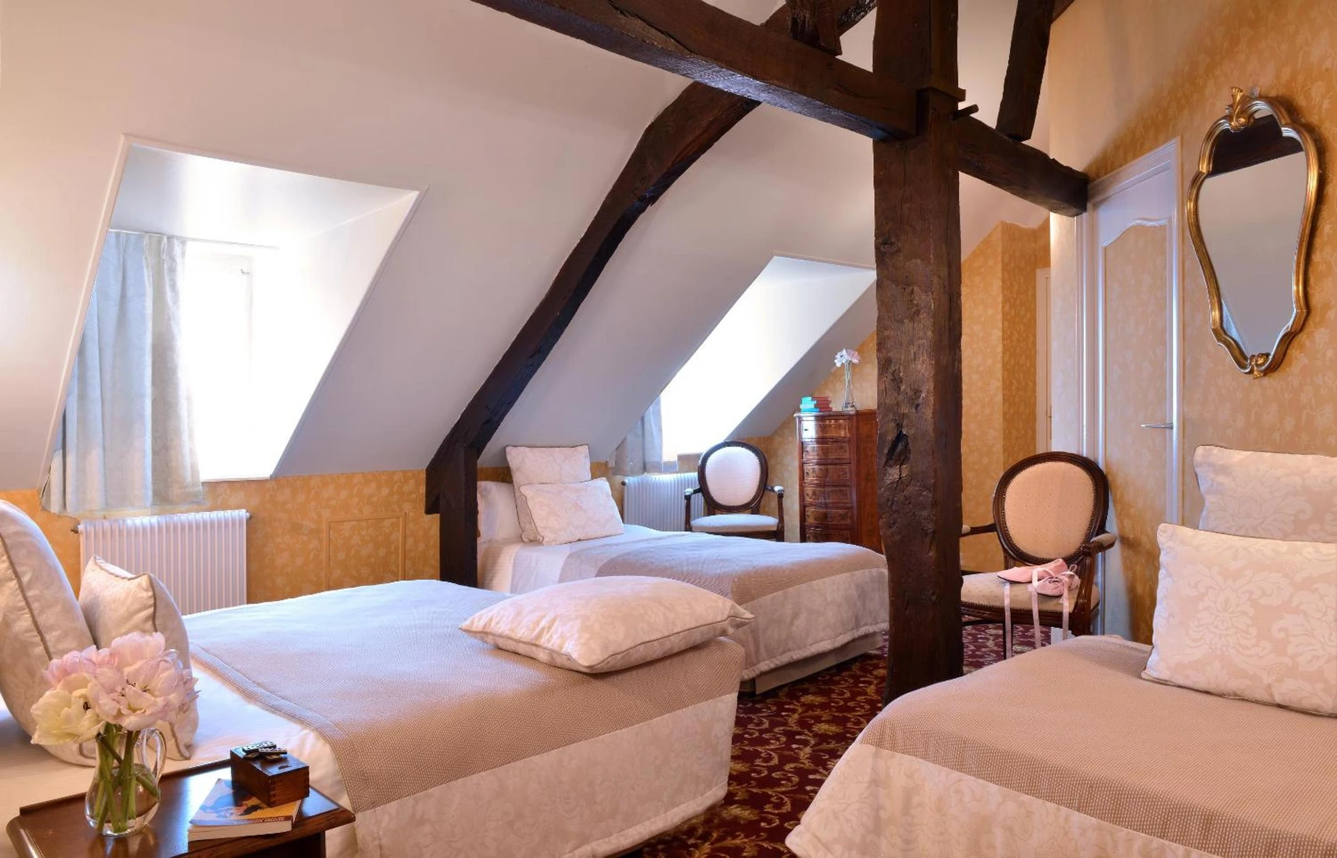 Magnifique chambre pour un séminaire d'entreprise à Hôtel d'Argouges - Bayeux