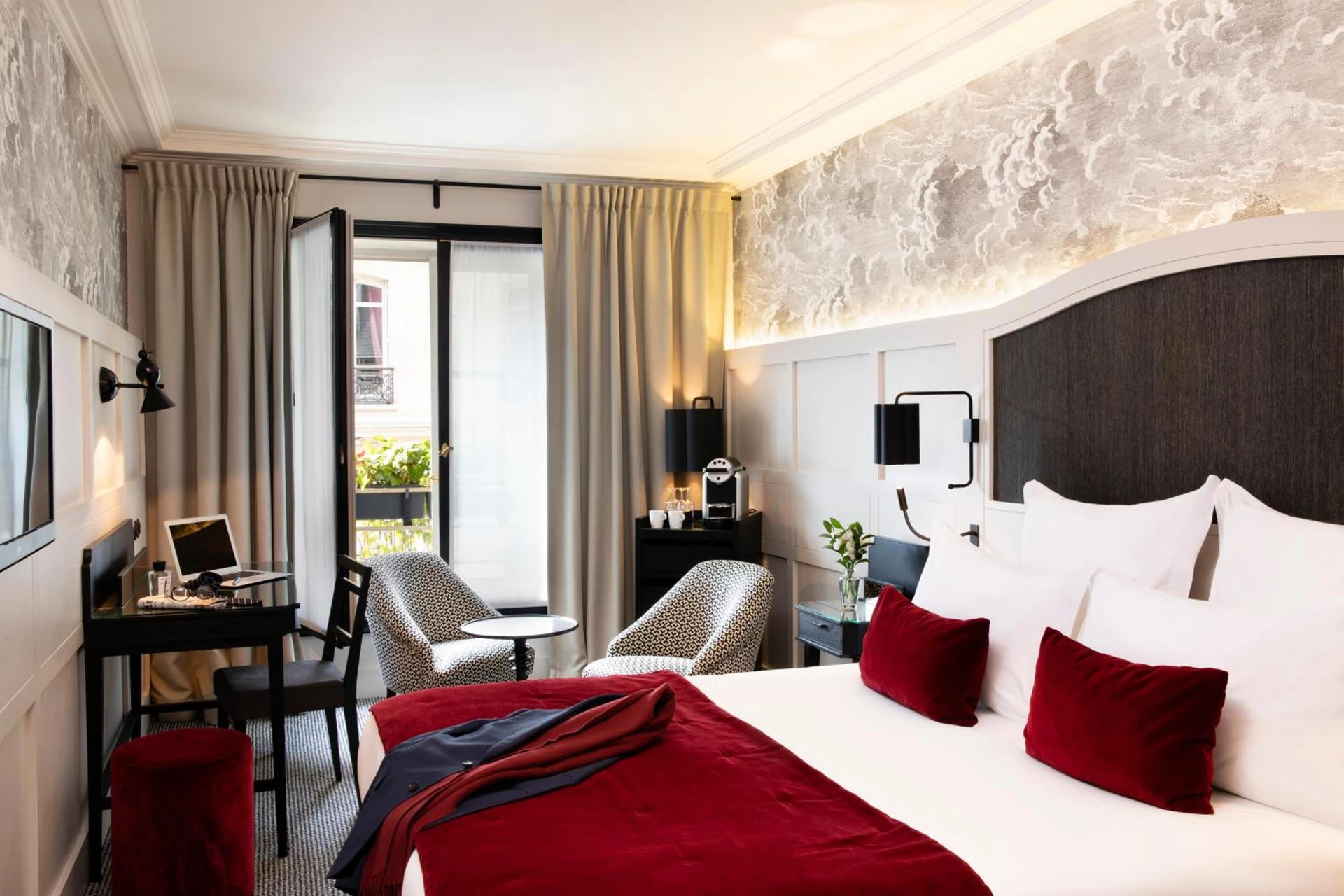 Chambre disponible pour un séminaire d'entreprise à Hôtel D'Aubusson - Paris