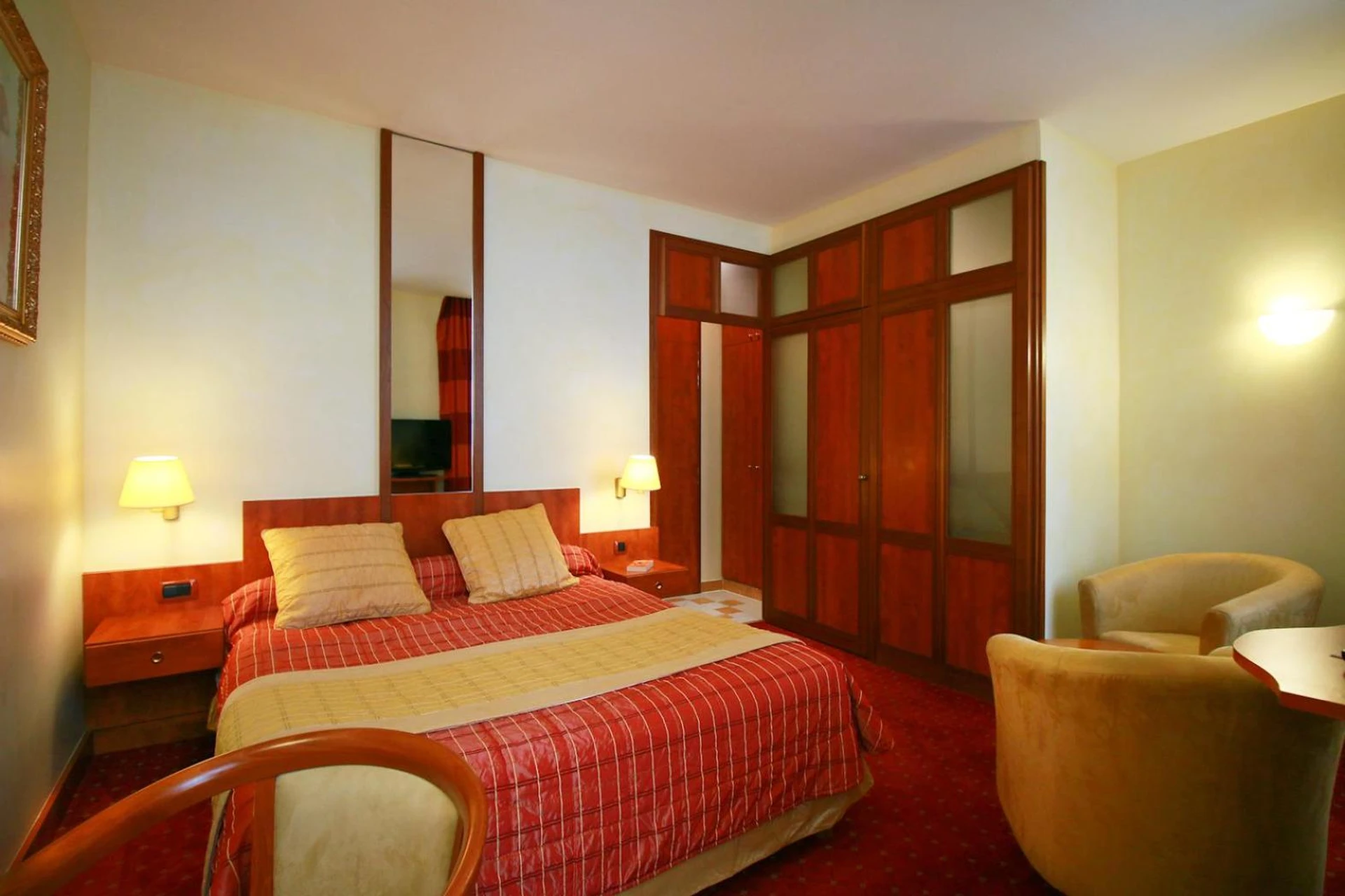 Chambre disponible pour un séminaire d'entreprise à Hôtel d'Etigny - Luchon