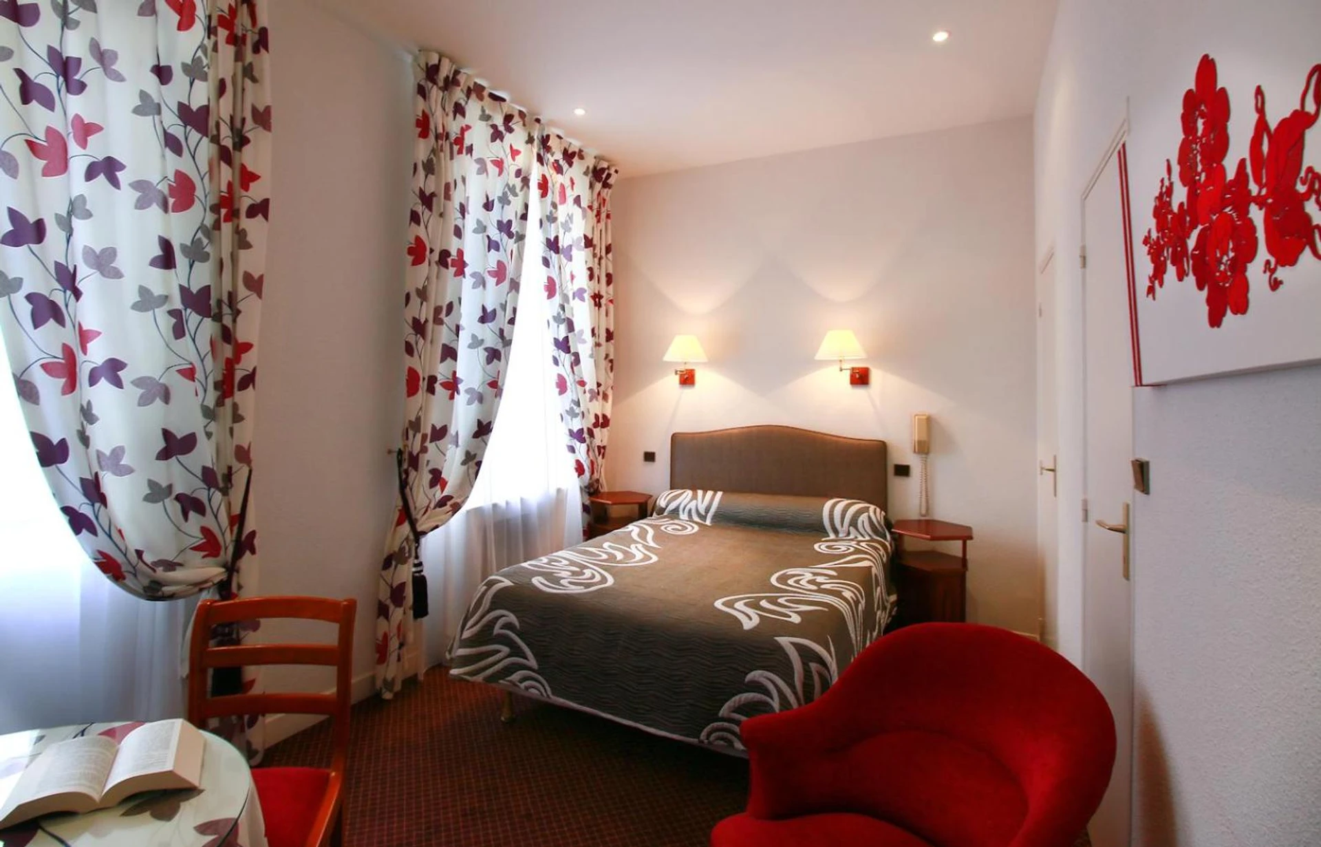Chambre disponible pour un séminaire d'entreprise à Hôtel d'Etigny - Luchon