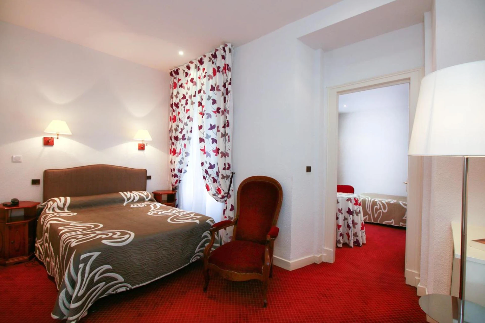 Magnifique chambre pour un séminaire d'entreprise à Hôtel d'Etigny - Luchon