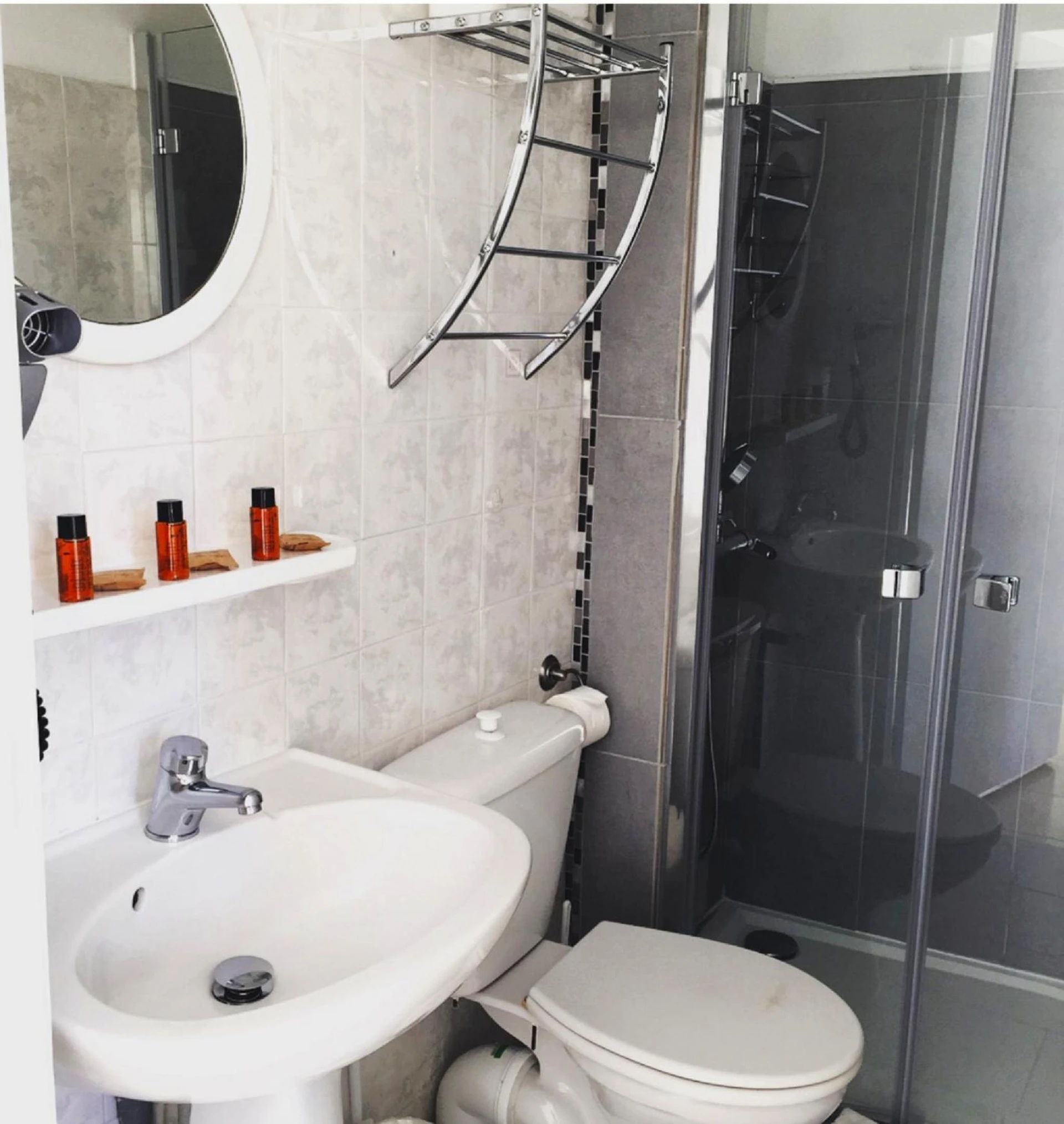 Chambre disponible pour un séminaire d'entreprise à Hotel Danemark - Nice