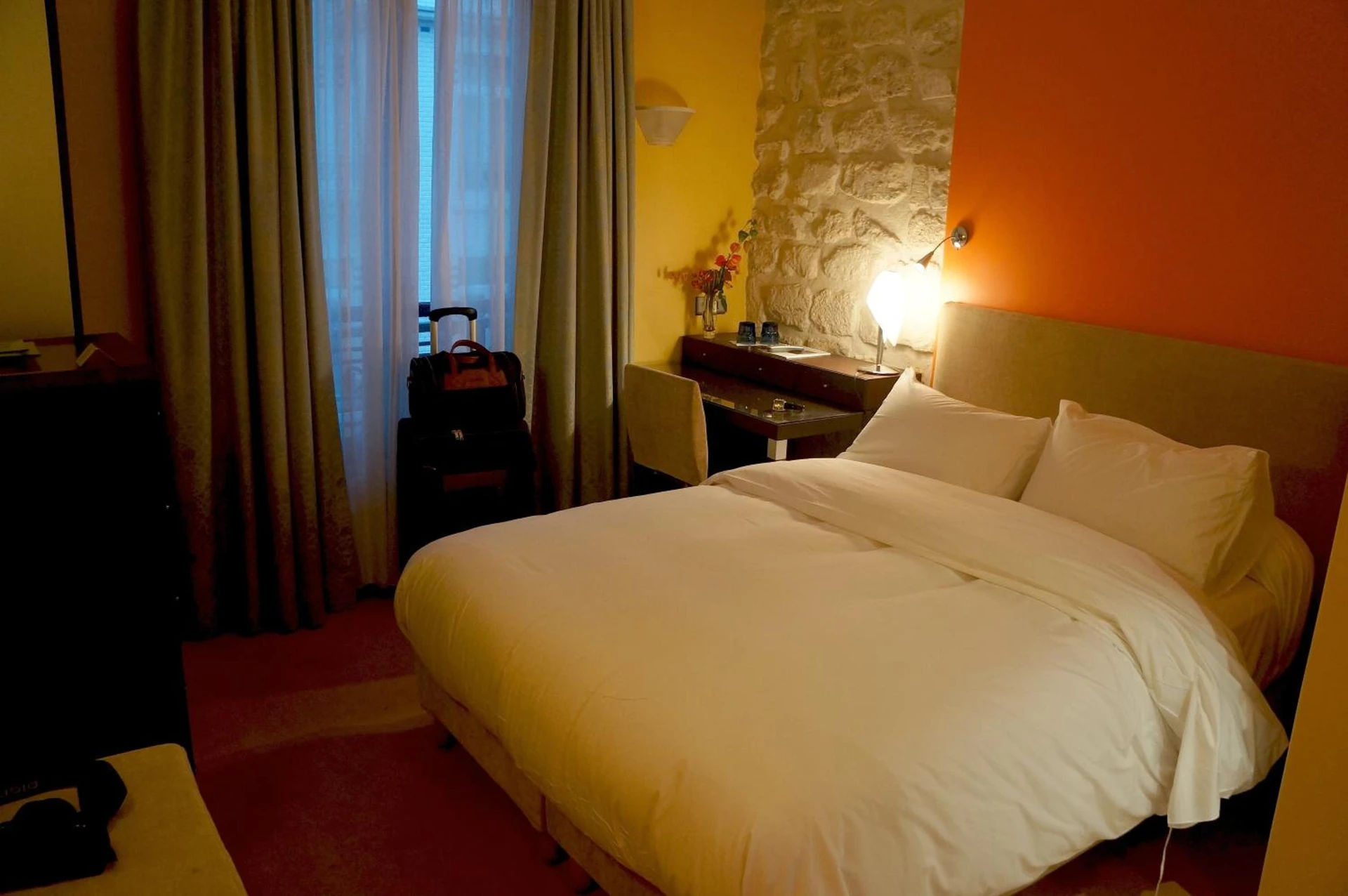 Chambre disponible pour un séminaire d'entreprise à Hotel Danemark - Paris