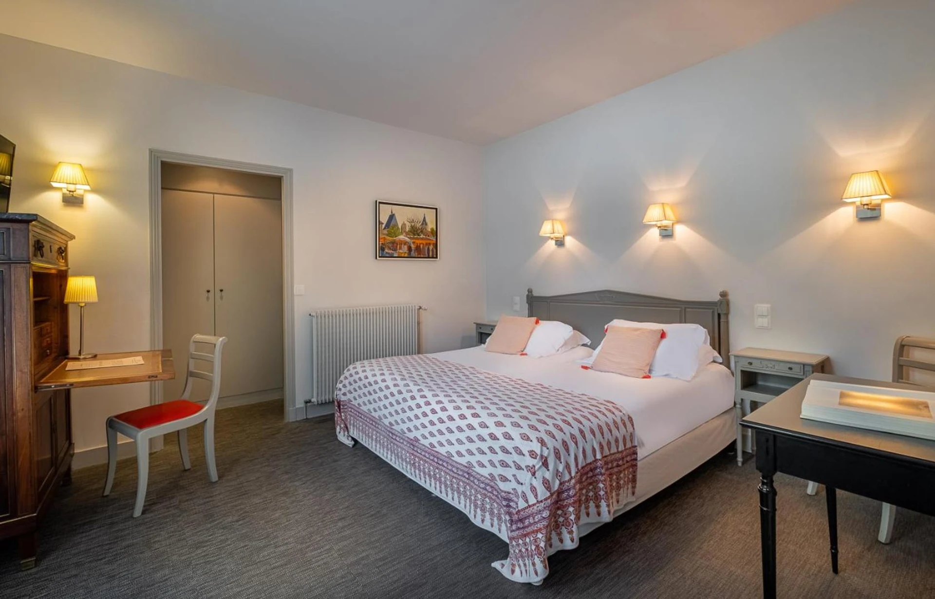 Magnifique chambre pour un séminaire d'entreprise à Hôtel de Biencourt - Azay-le-Rideau