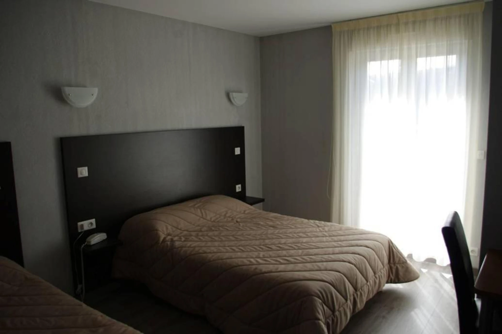 Magnifique chambre pour un séminaire d'entreprise à Hotel de Bordeaux - Gramat