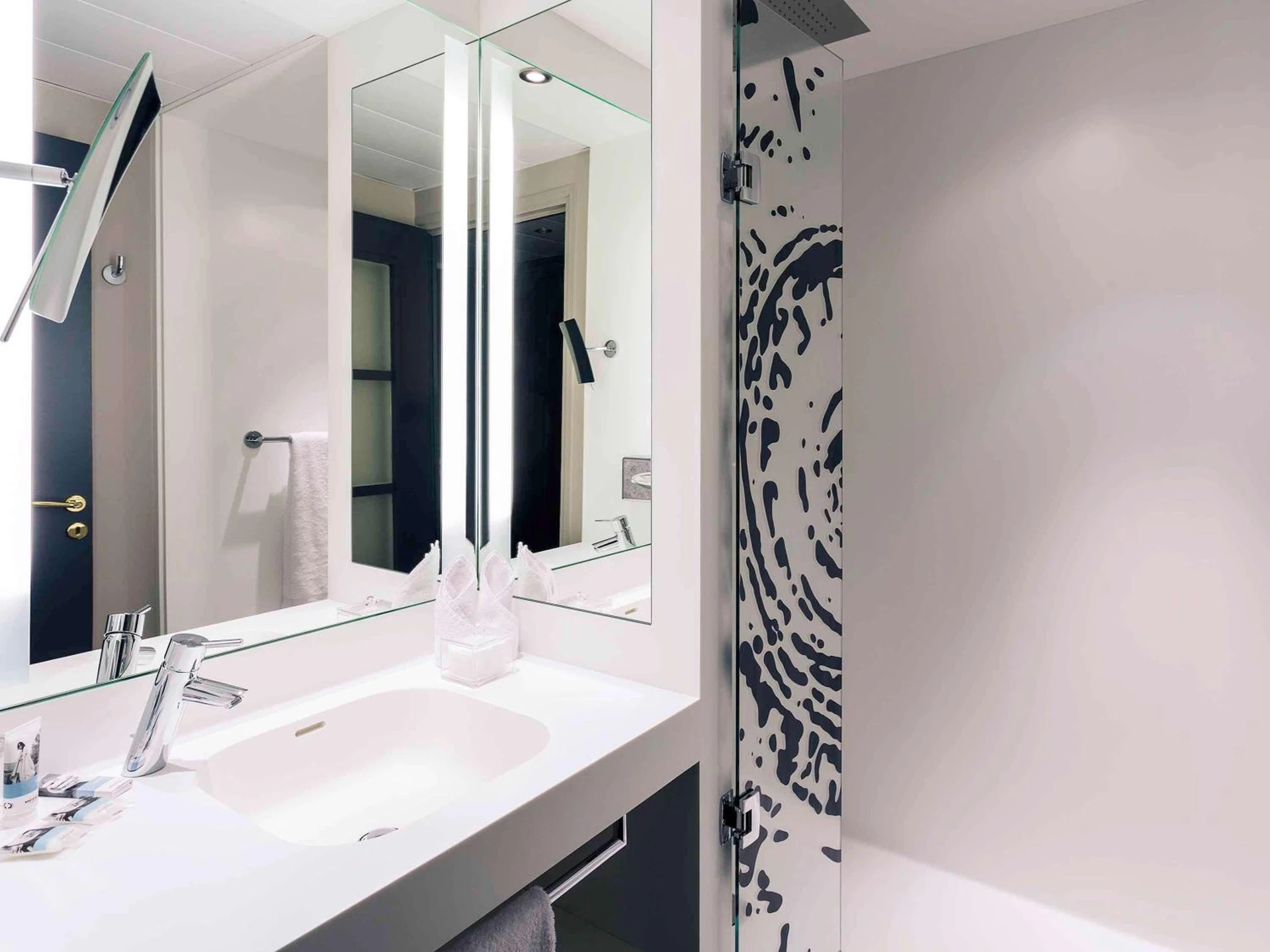 Chambre disponible pour un séminaire d'entreprise à Hotel De Bourbon Grand Hotel Mercure Bourges - Bourges