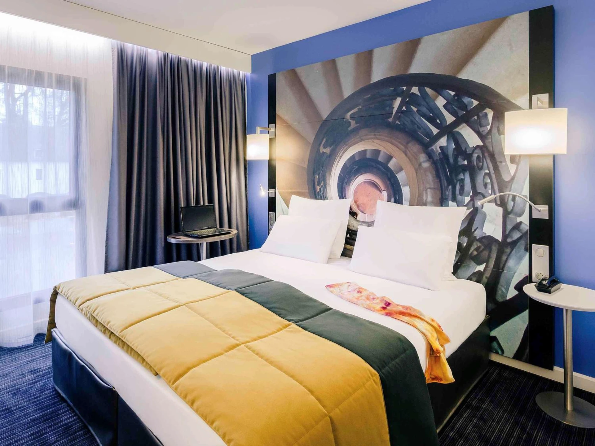 Chambre disponible pour un séminaire d'entreprise à Hotel De Bourbon Grand Hotel Mercure Bourges - Bourges