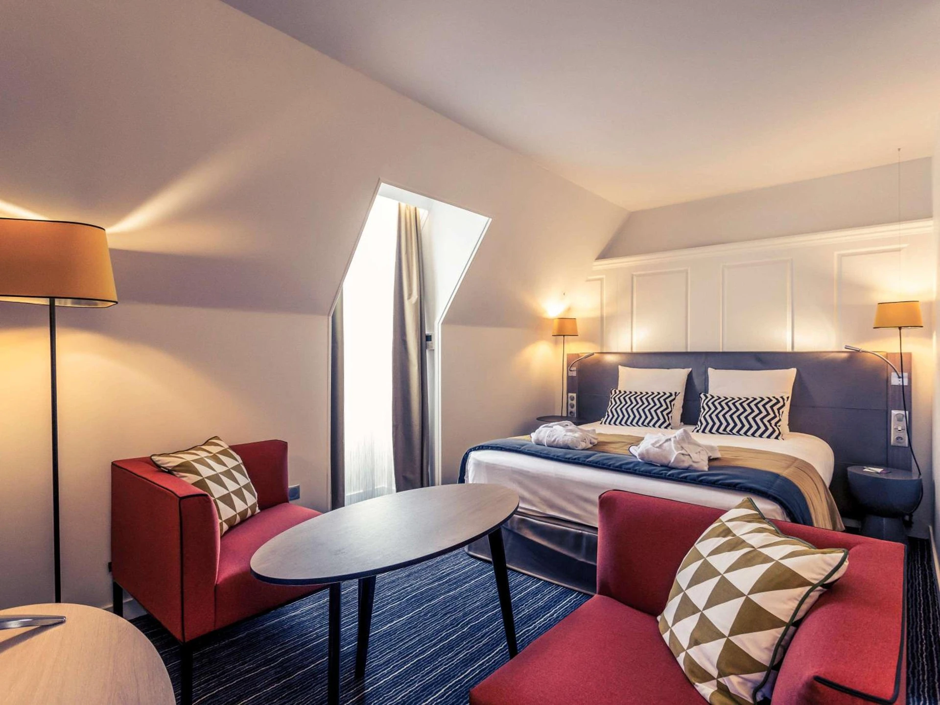 Chambre disponible pour un séminaire d'entreprise à Hotel De Bourbon Grand Hotel Mercure Bourges - Bourges