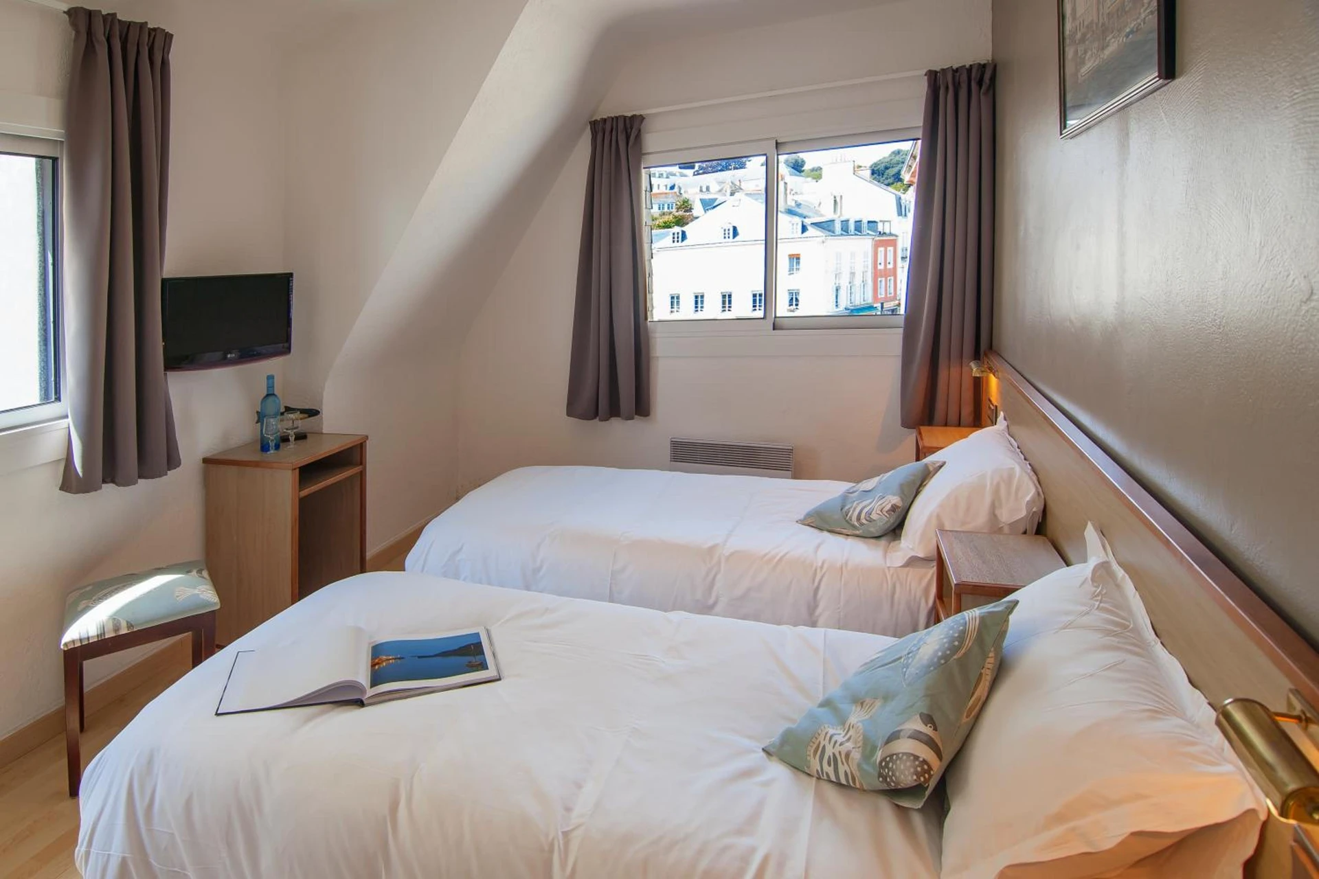 Chambre disponible pour un séminaire d'entreprise à Grand Hôtel de Bretagne - Le Palais