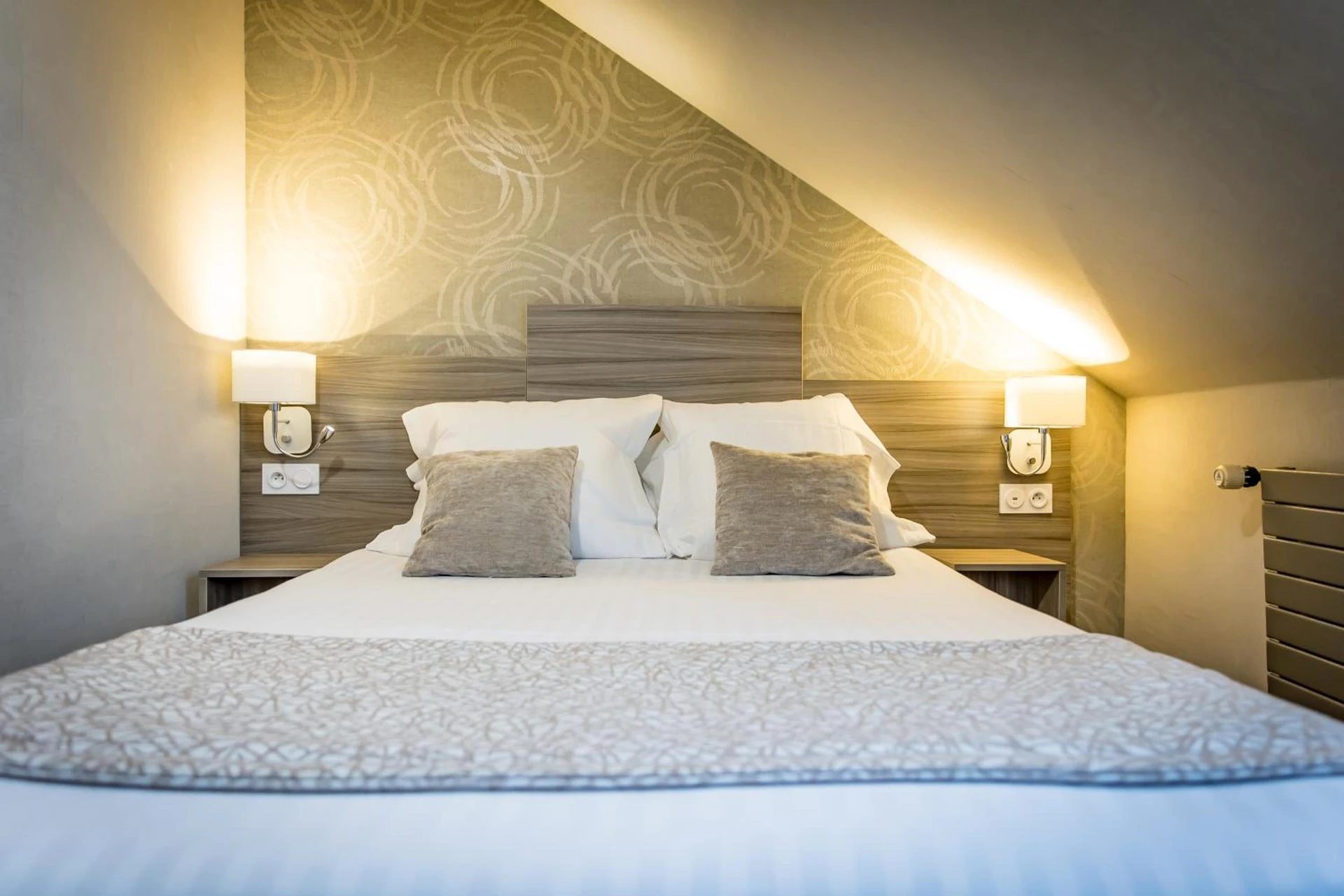 Magnifique chambre pour un séminaire d'entreprise à Hôtel De Brunville & Spa - Bayeux