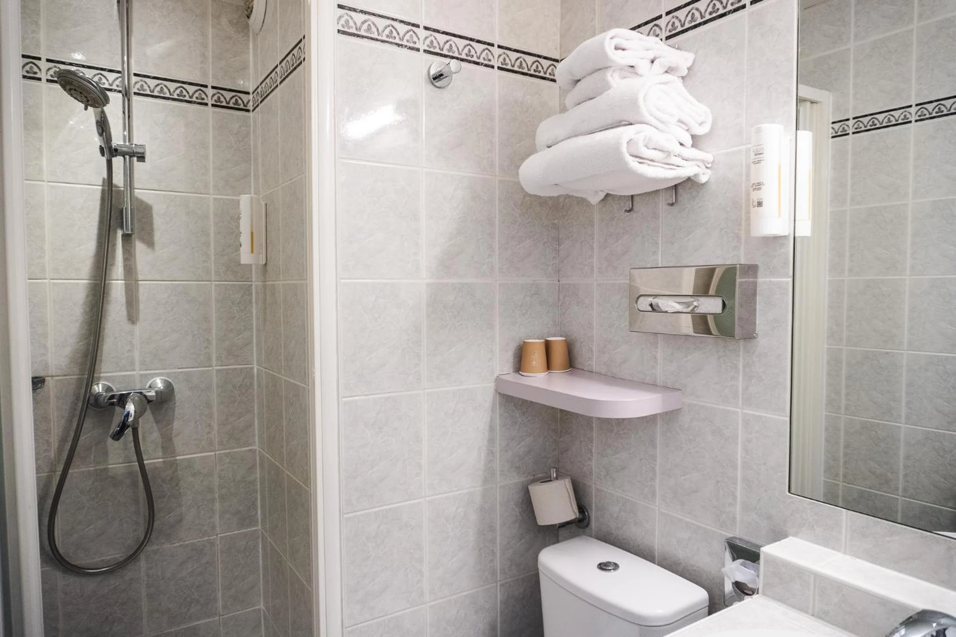 Chambre à Hôtel de Charonne - Organiser un séminaire d'entreprise à Paris