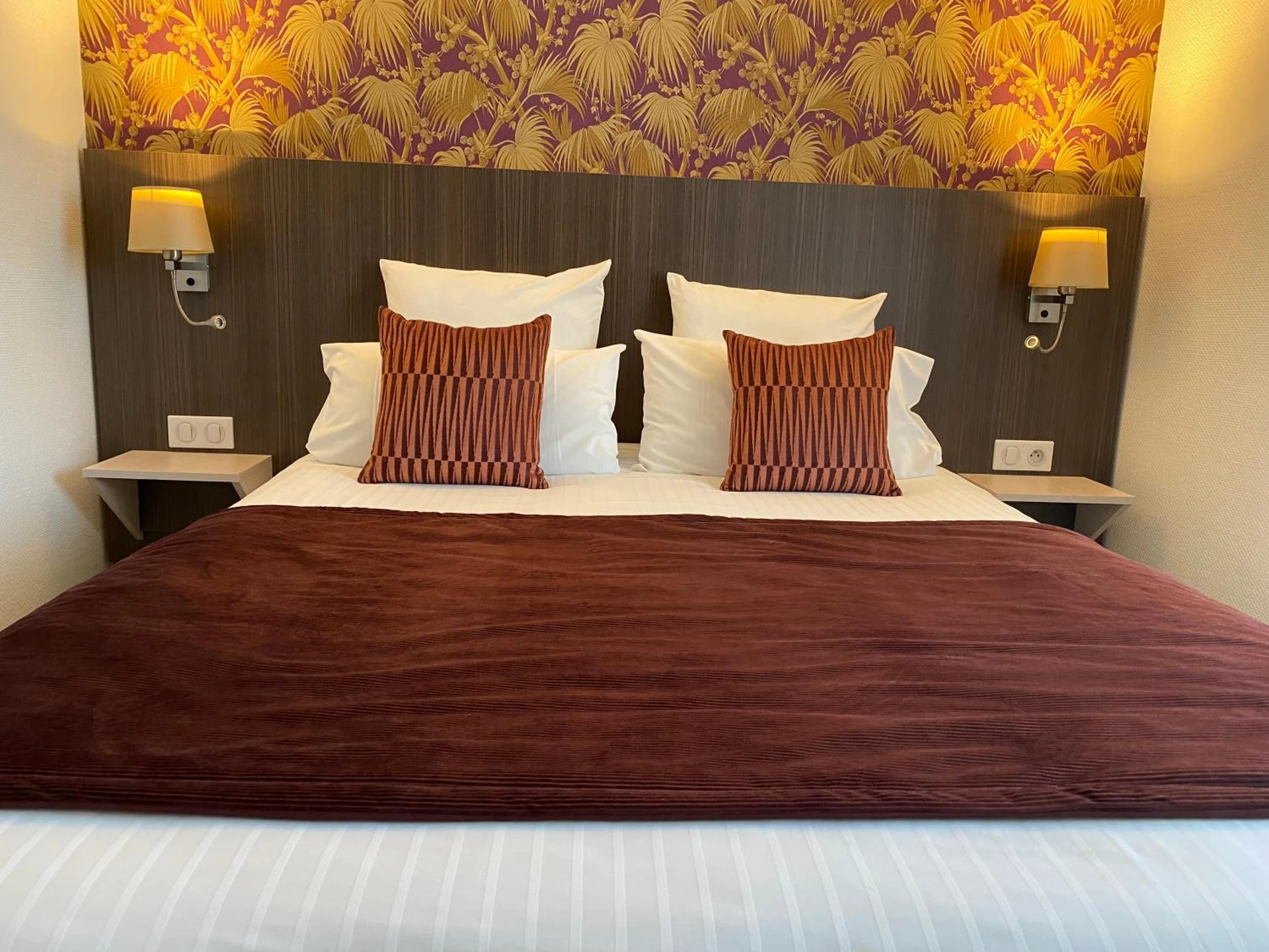 Chambre disponible pour un séminaire d'entreprise à Cit'Hotel Hôtel de France et d'Europe - Concarneau