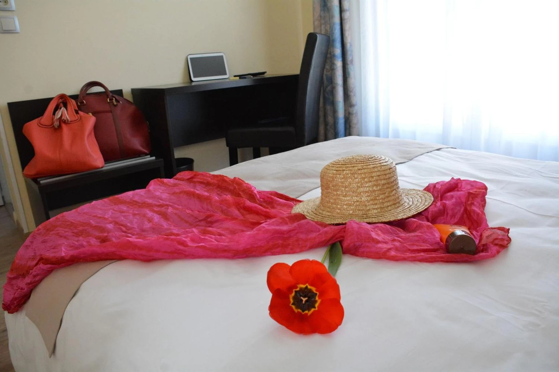 Chambre disponible pour un séminaire d'entreprise à Logis Hôtel Restaurant de France - Saint-Geniez-dʼOlt
