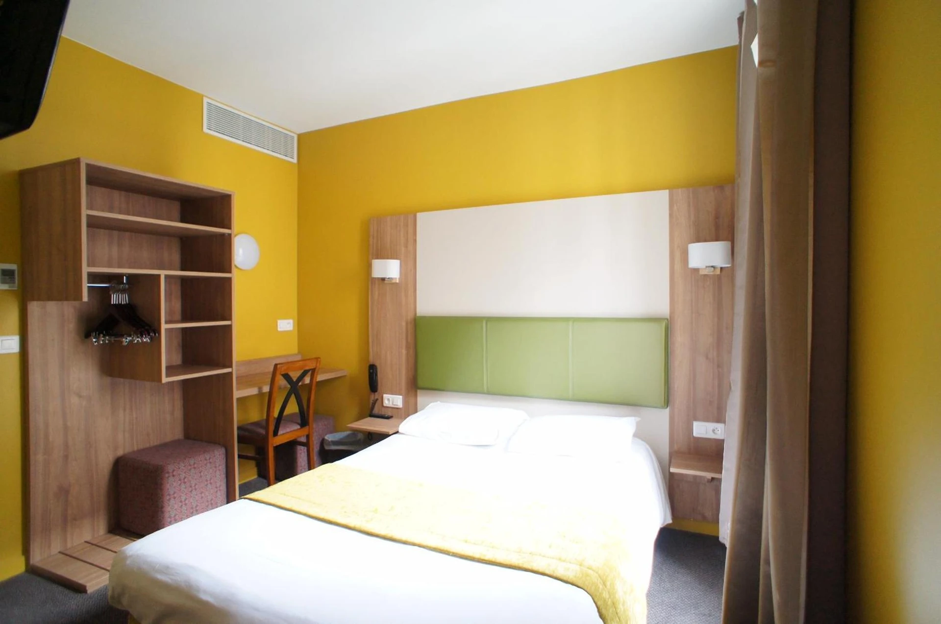 Ambiance de travail pour séminaire d'entreprise à Hôtel De France - Boulogne-Billancourt
