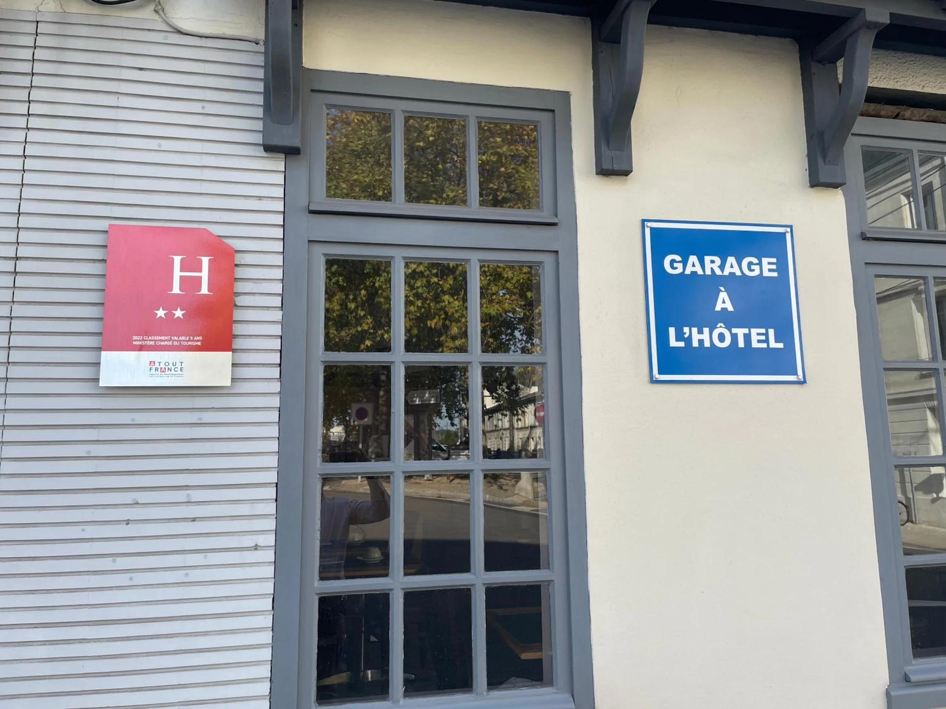 Organiser un séminaire d'entreprise : Contact Hotel de France à saintes