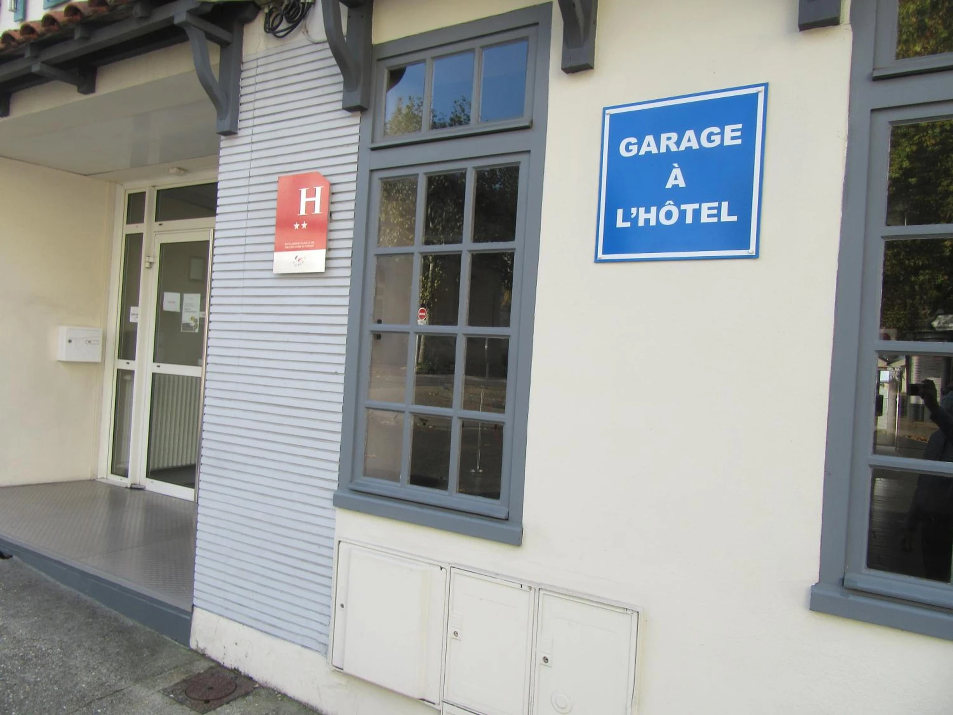 Organiser un séminaire d'entreprise : Contact Hotel de France à saintes