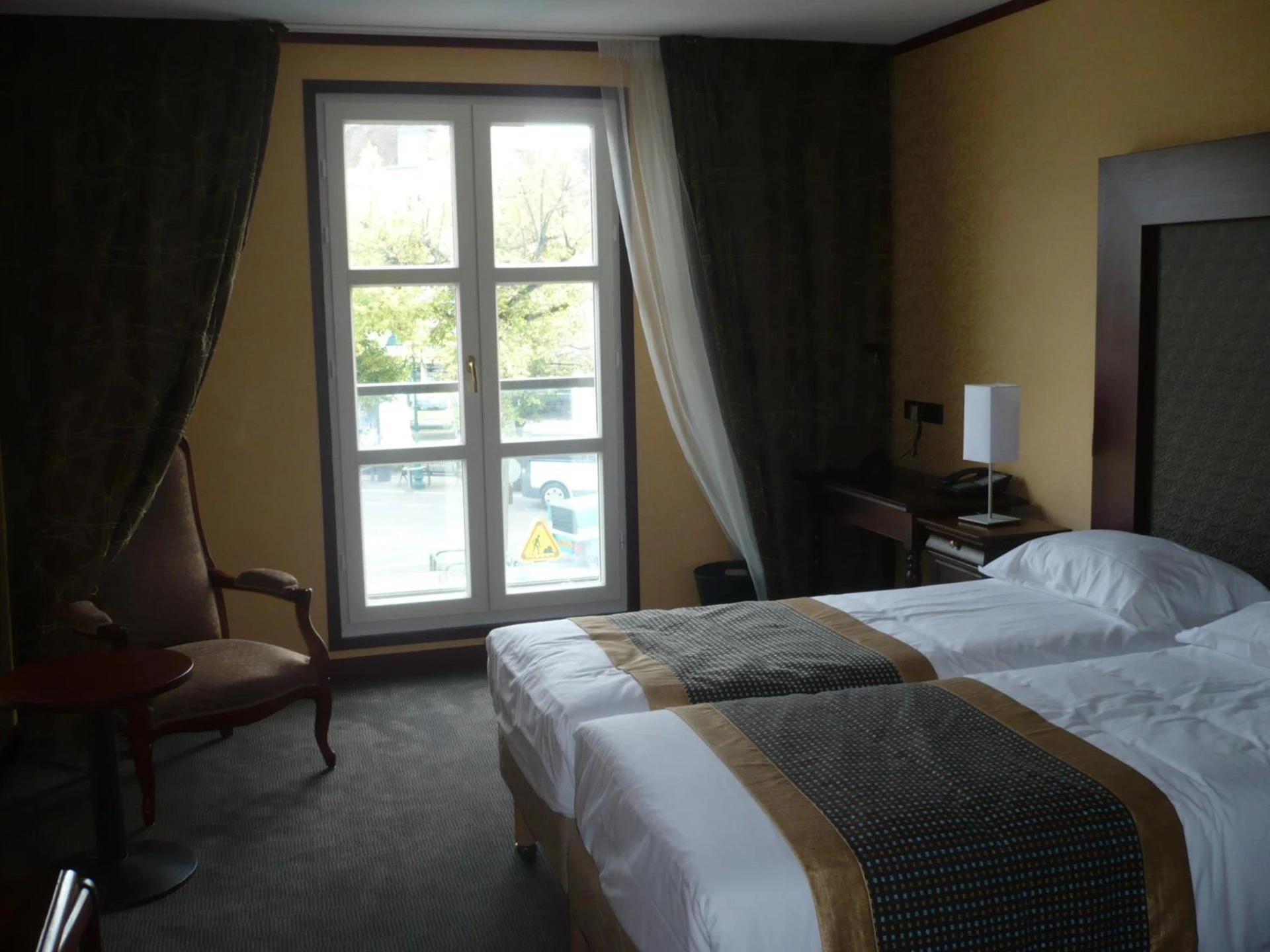 Chambre disponible pour un séminaire d'entreprise à Hotel De France - Montargis