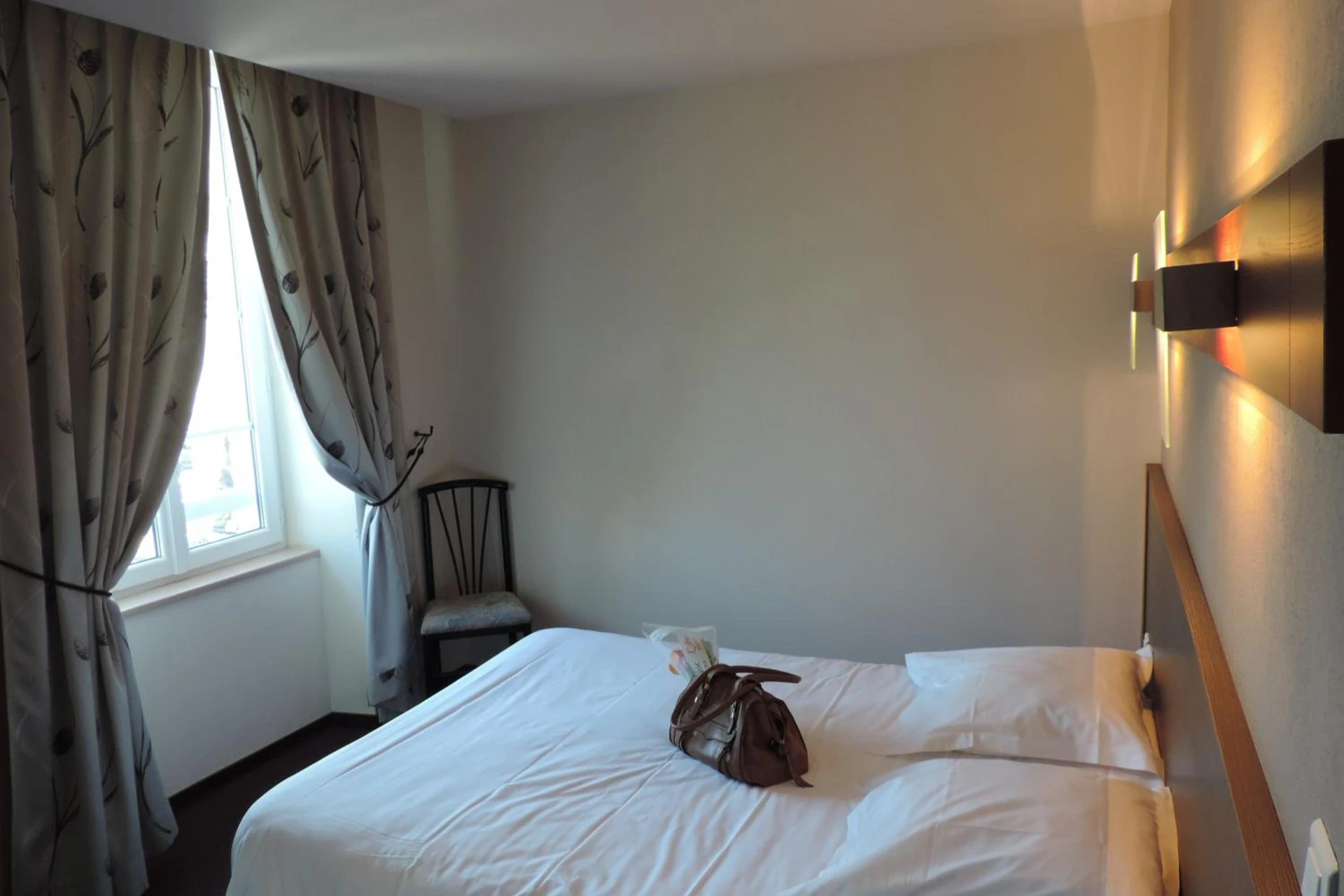 Chambre disponible pour un séminaire d'entreprise à Hôtel de France - Espalion