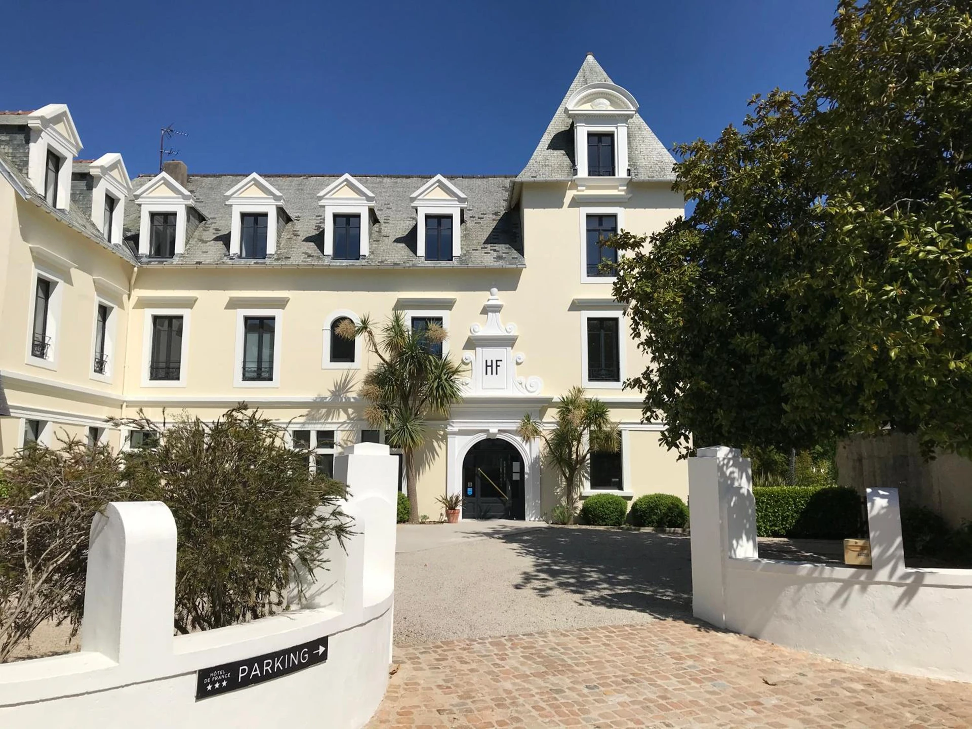 Organiser un séminaire d'entreprise : Hotel de France à saint-pol-de-leon