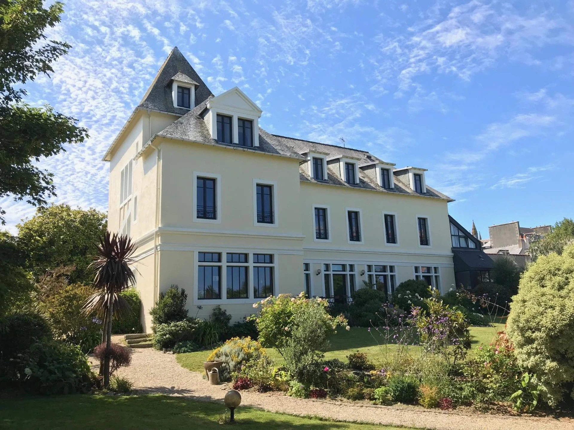 Organiser un séminaire d'entreprise : Hotel de France à saint-pol-de-leon