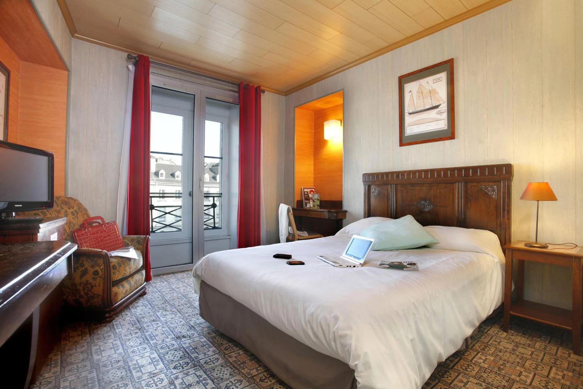 Chambre disponible pour un séminaire d'entreprise à Hotel De Gramont - Pau