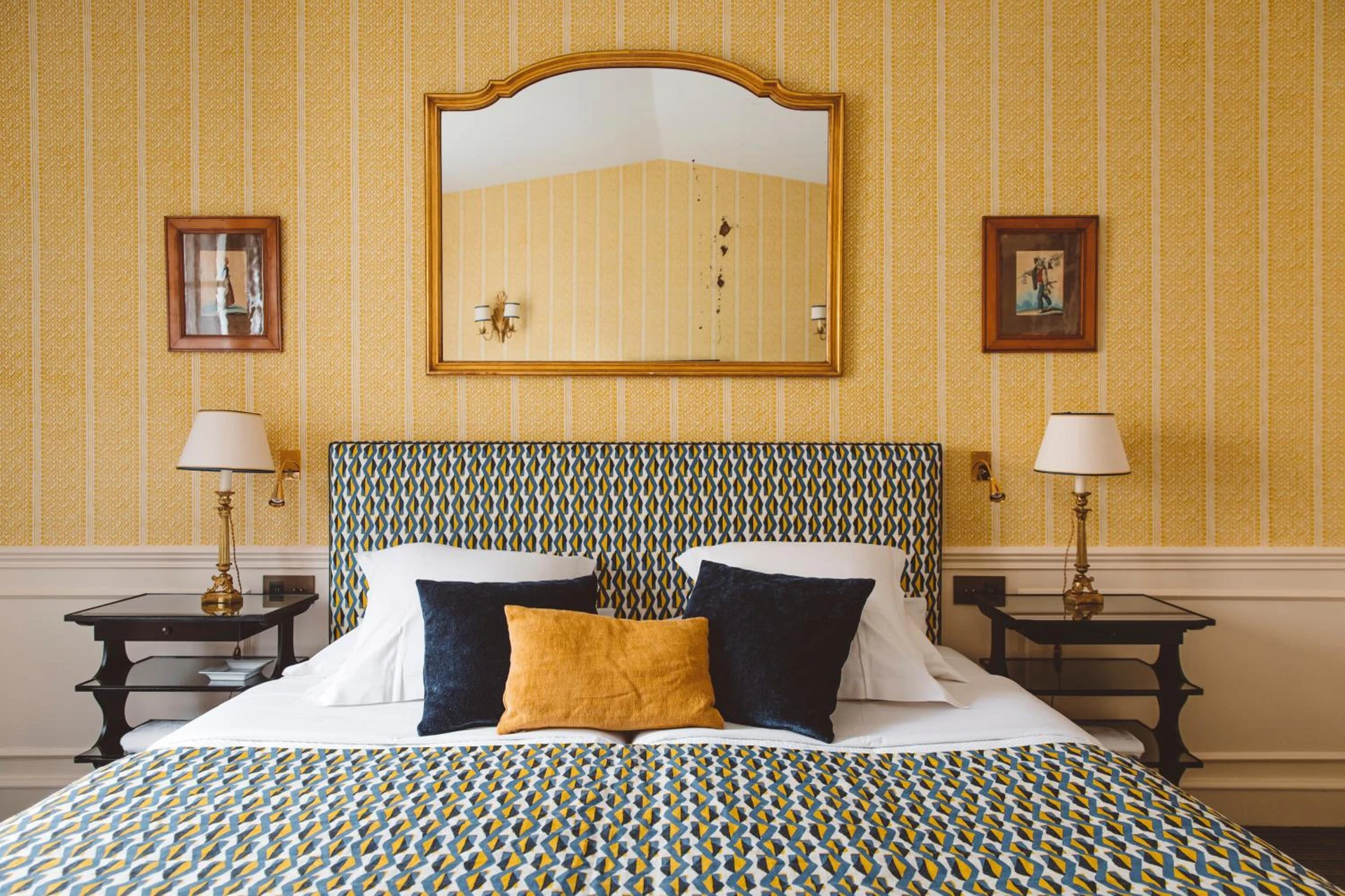 Magnifique chambre pour un séminaire d'entreprise à Hôtel de l'Abbaye - Paris