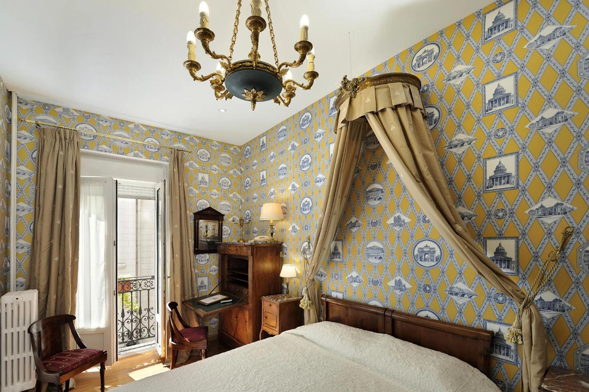Chambre disponible pour un séminaire d'entreprise à Hôtel de l'Abeille - Orléans