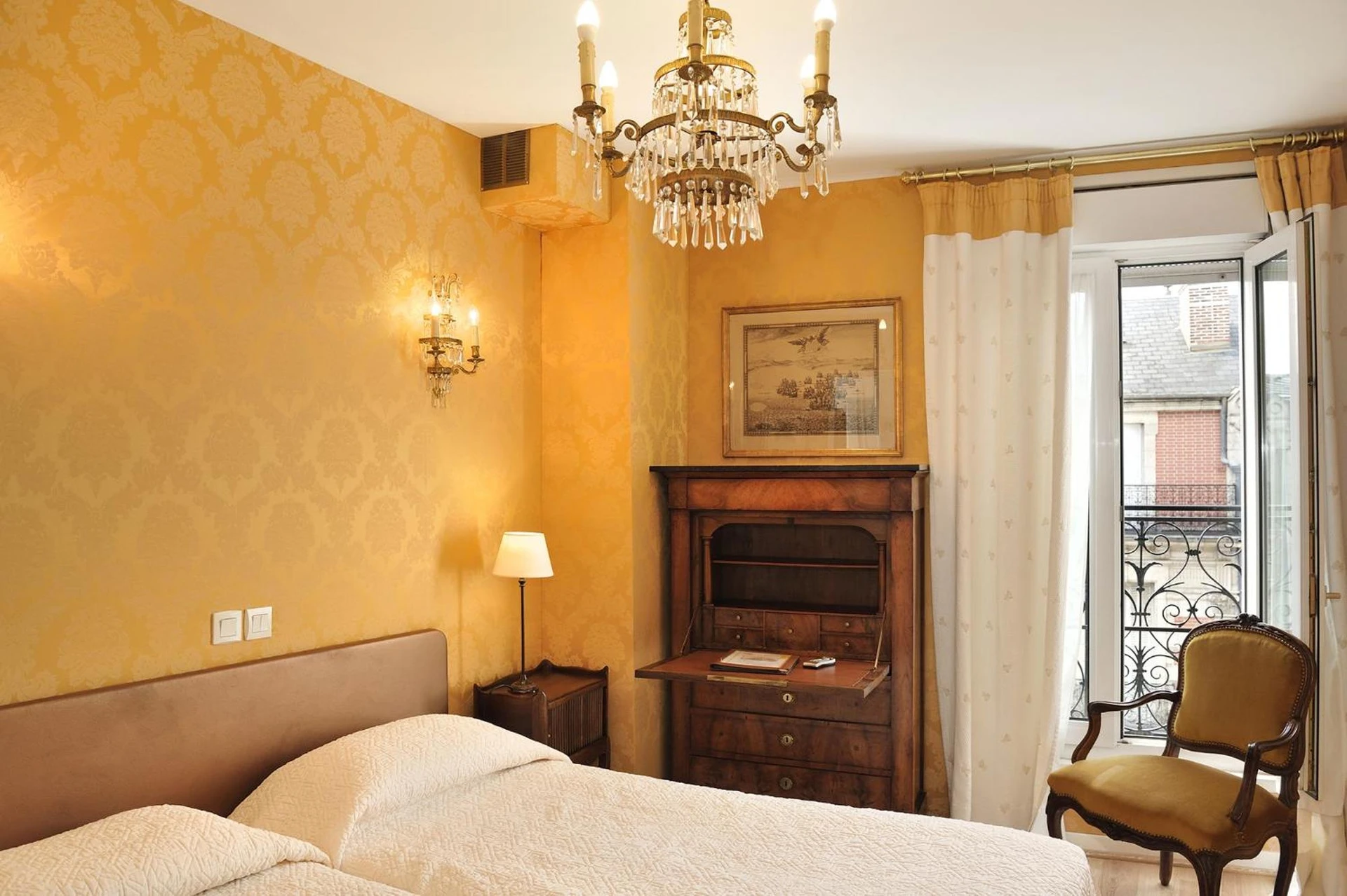 Chambre disponible pour un séminaire d'entreprise à Hôtel de l'Abeille - Orléans