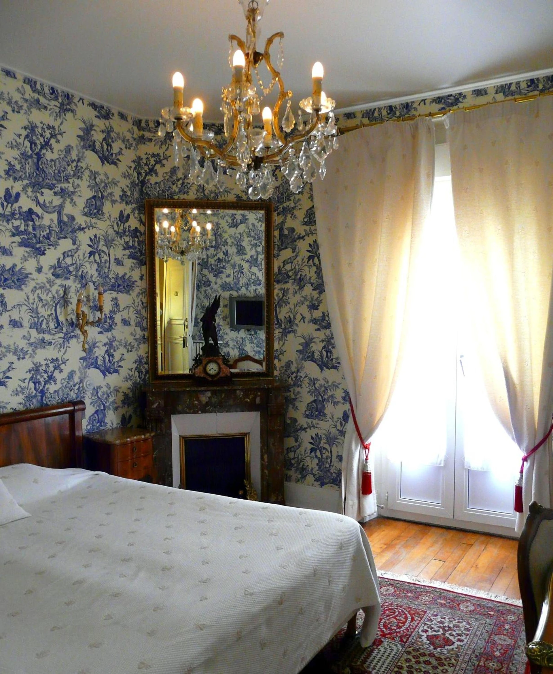 Chambre disponible pour un séminaire d'entreprise à Hôtel de l'Abeille - Orléans