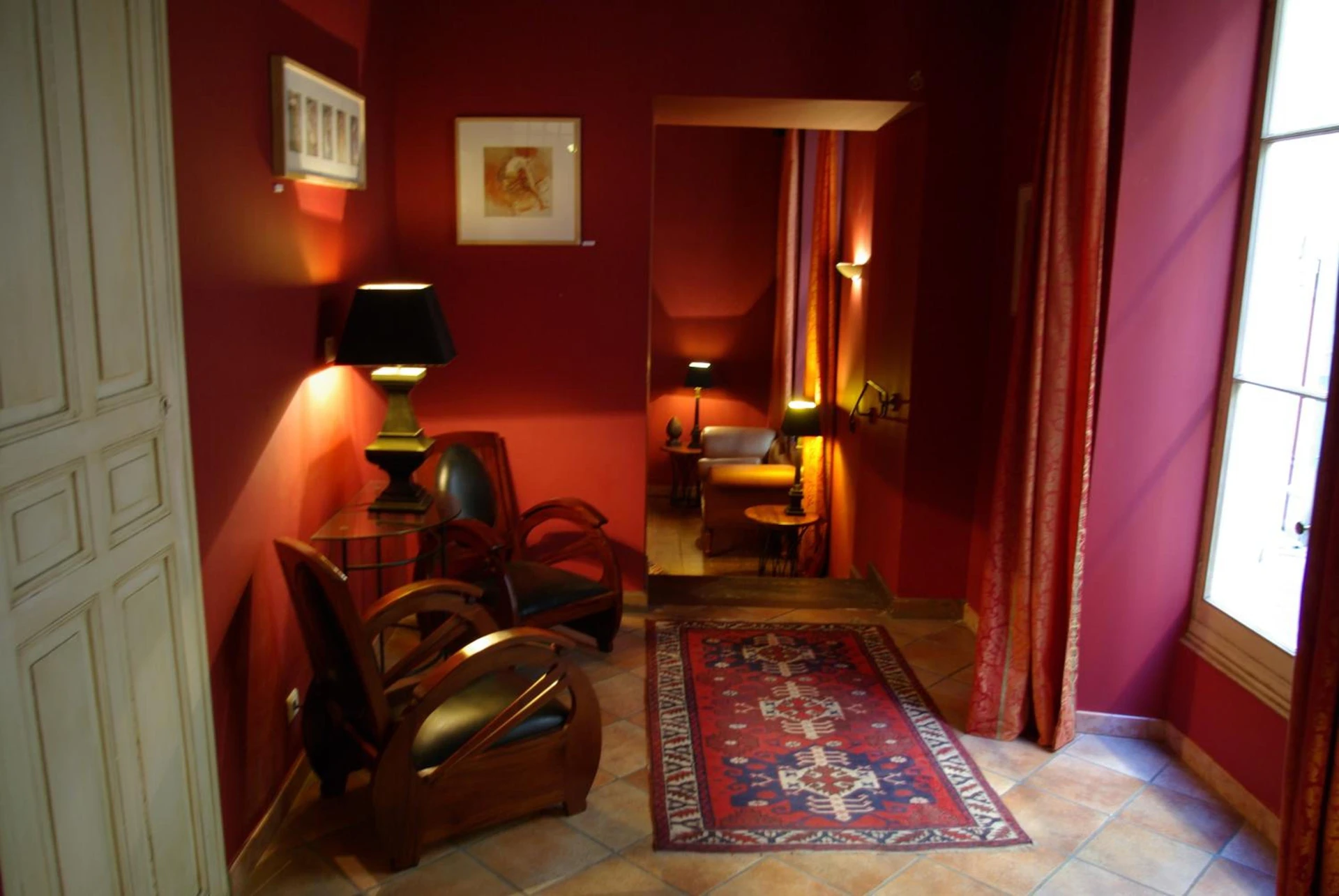 Chambre disponible pour un séminaire d'entreprise à Hôtel de l'Amphithéâtre - Arles