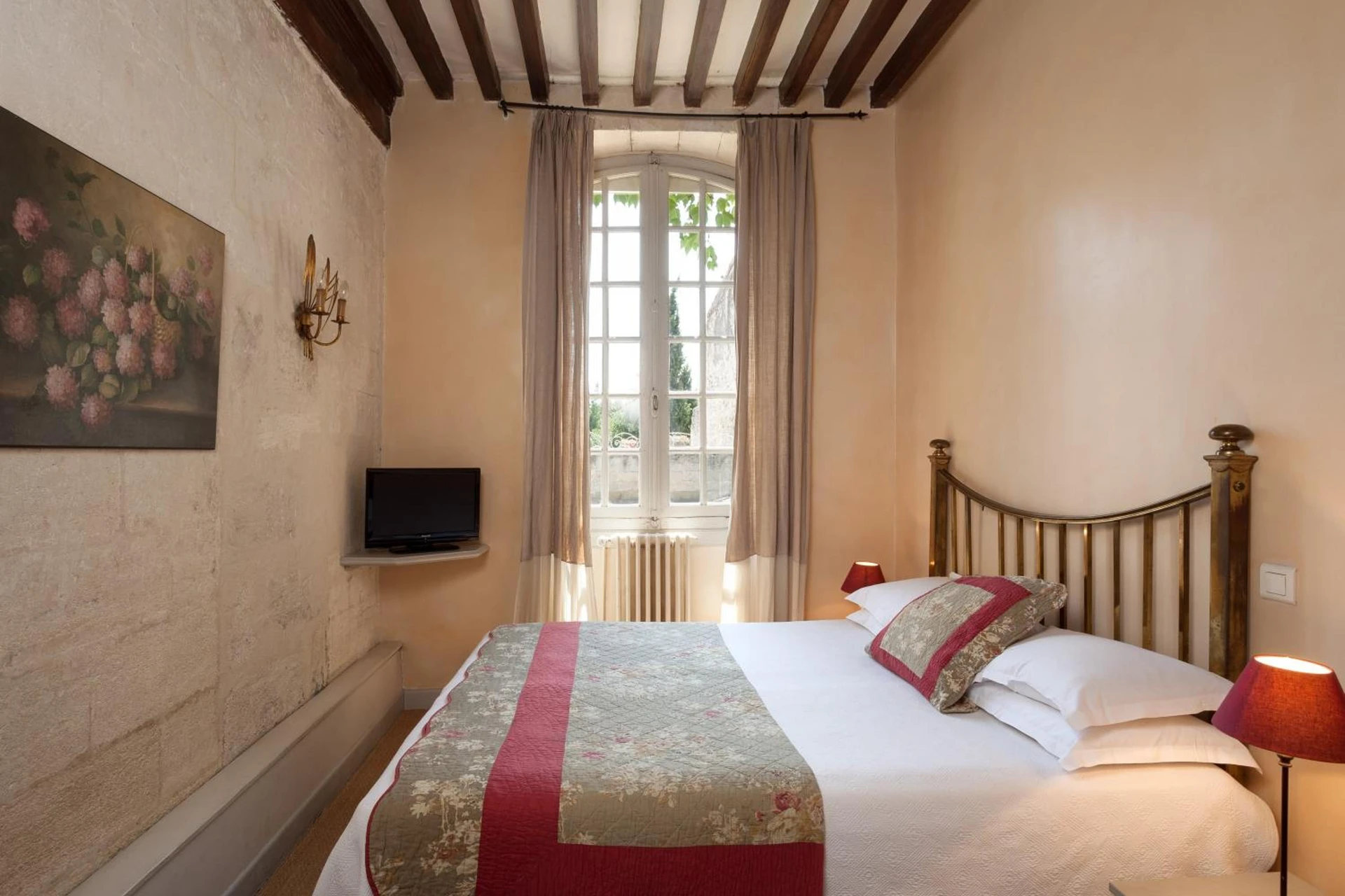 Magnifique chambre pour un séminaire d'entreprise à Hotel De L'Atelier - Villeneuve-lès-Avignon