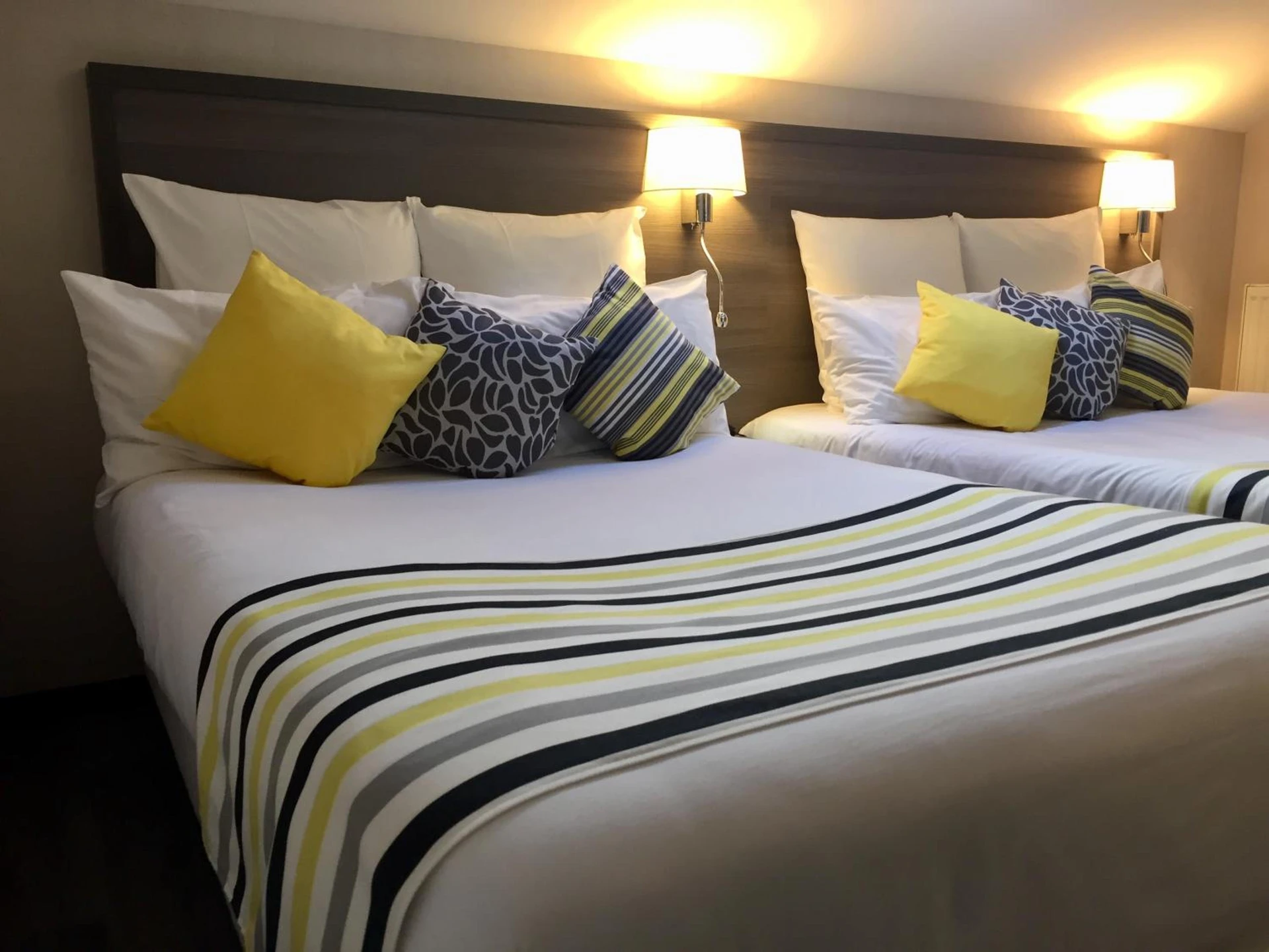 Chambre disponible pour un séminaire d'entreprise à Hôtel de L'Avenue - Tarbes