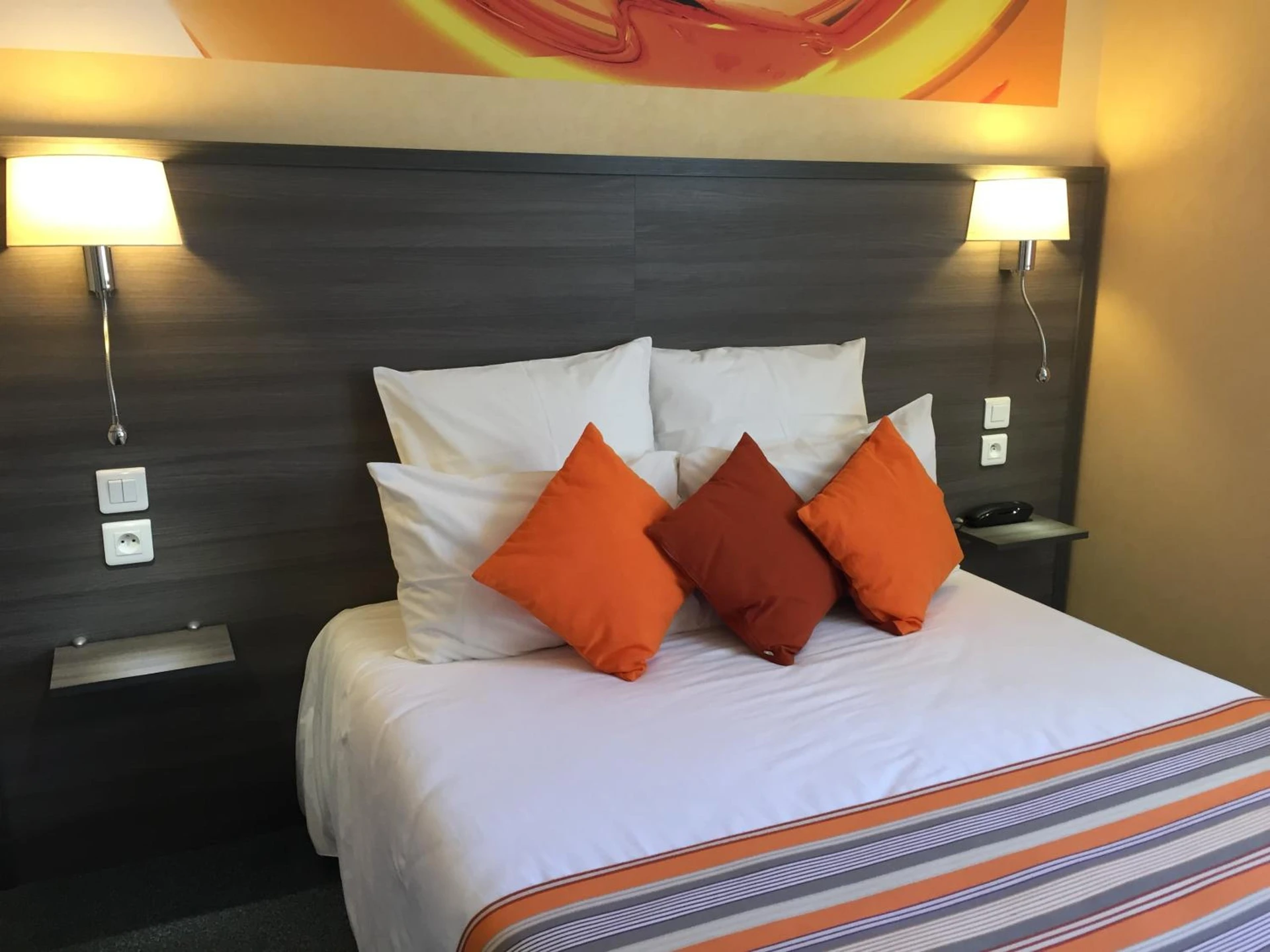 Chambre disponible pour un séminaire d'entreprise à Hôtel de L'Avenue - Tarbes