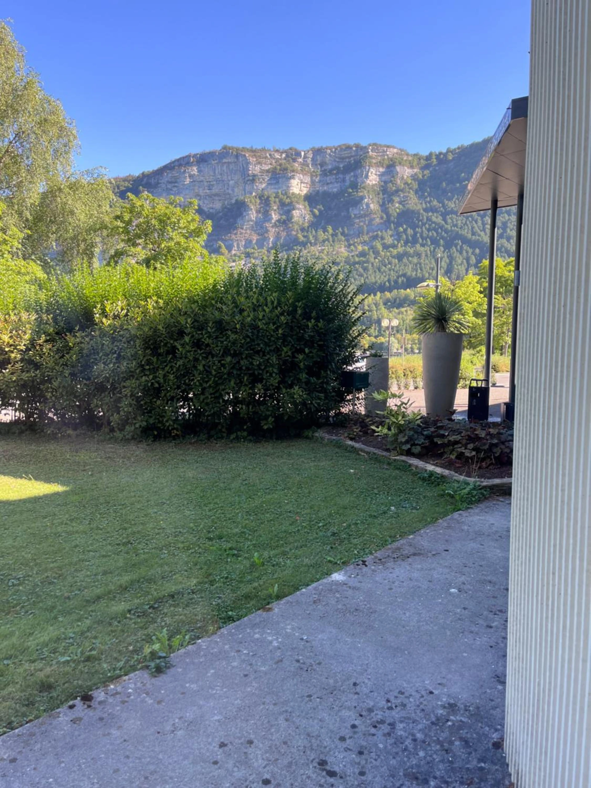 Organiser un séminaire d'entreprise : Hôtel-Restaurant de l'Embarcadère à nantua