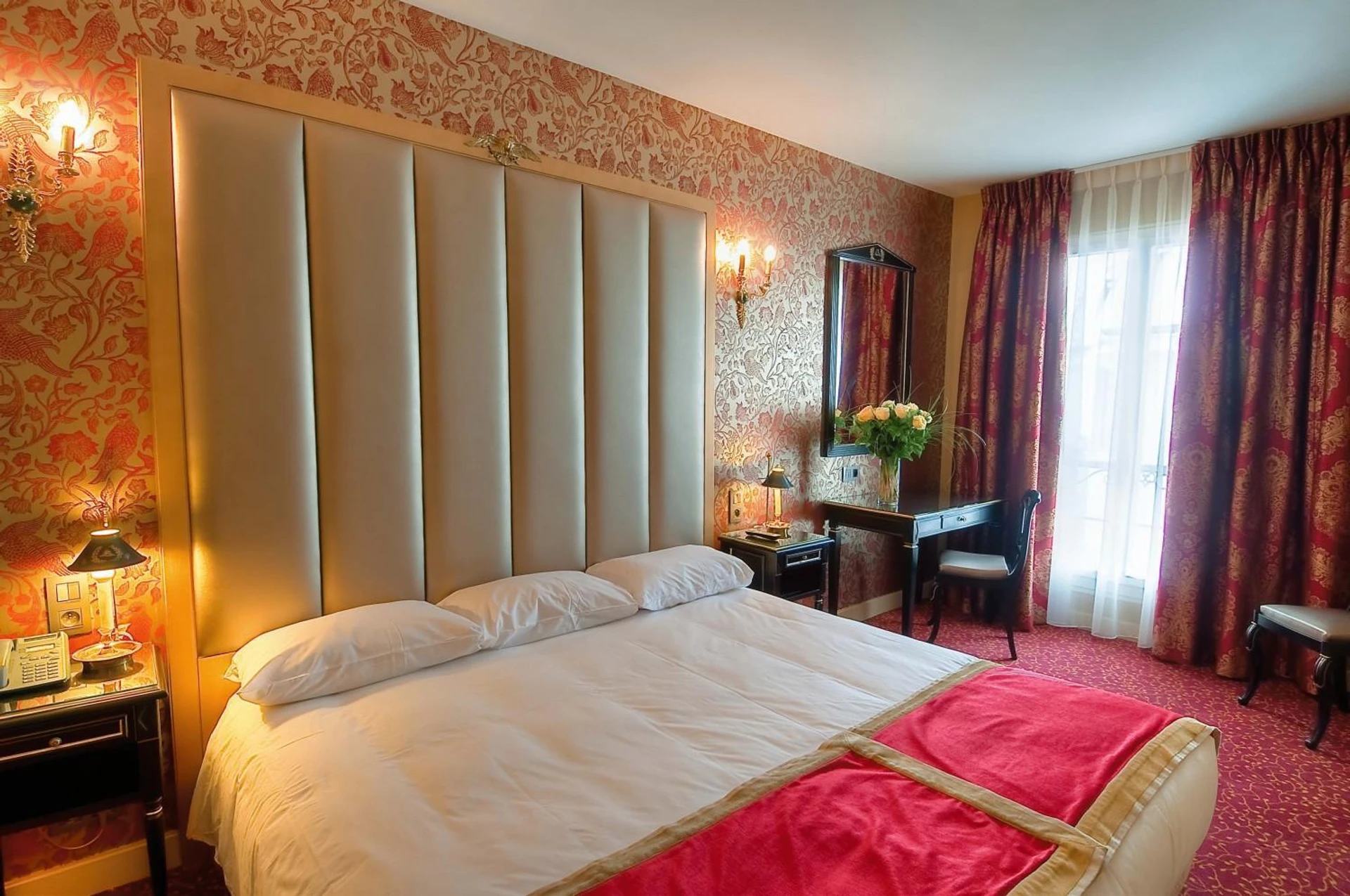 Chambre disponible pour un séminaire d'entreprise à Hotel de L'Empereur by Malone - Paris