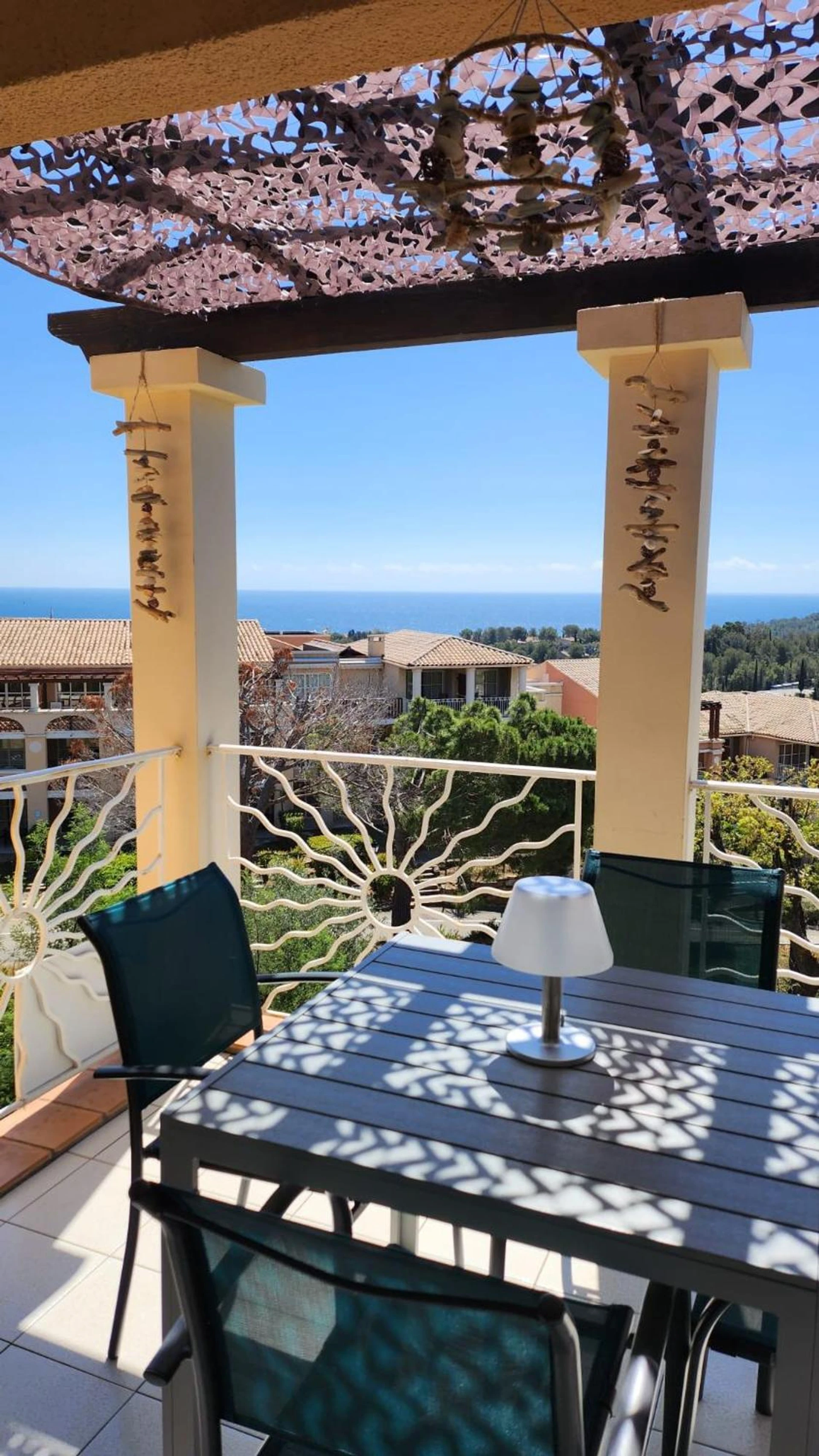 Salle de séminaire à Saint-Raphael- Vue mer et Massif de l'Esterel - Organiser un événement professionnel à Saint-Raphaël